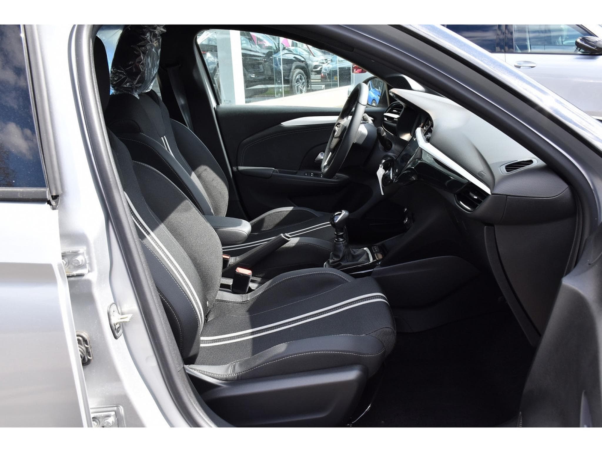 Opel Corsa 1.2 Turbo GS REGUL LANE SIDE CAM NEUVE (2025) - Foto 7