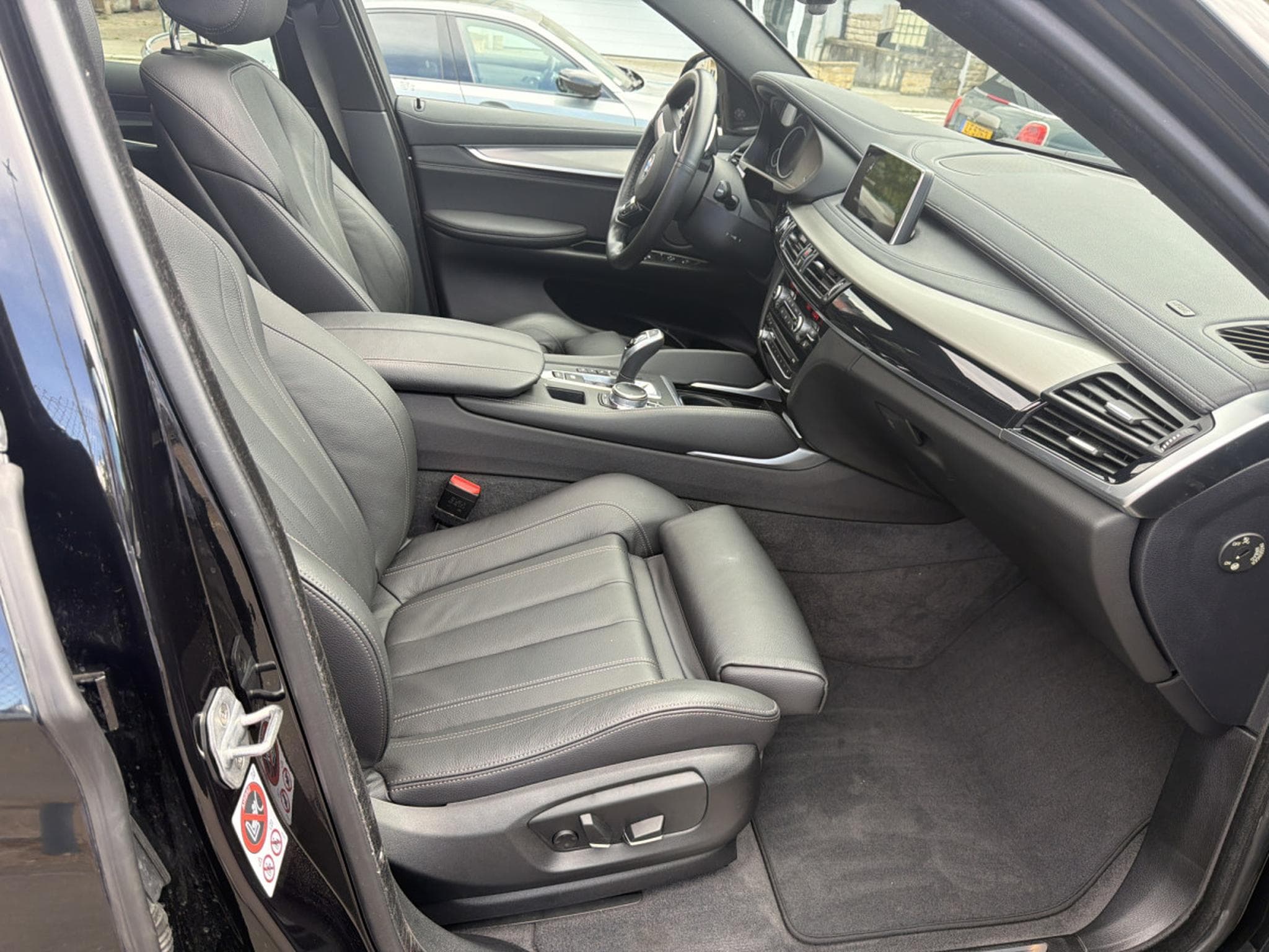 BMW X6 3.0 DA 258CV PACK M XDRIVE (2017) - Photo 11