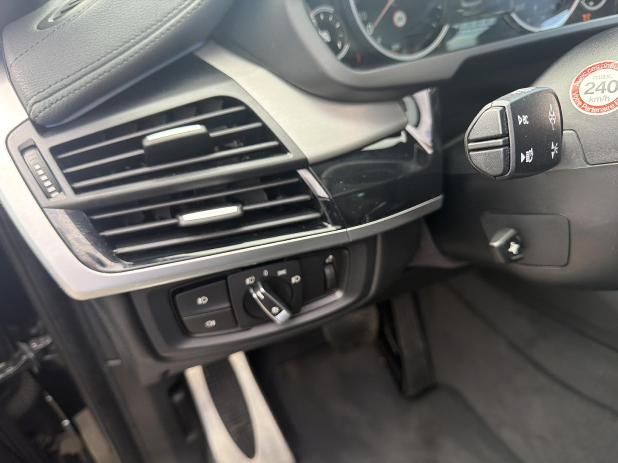 BMW X6 3.0 DA 258CV PACK M XDRIVE (2017) - Photo 17