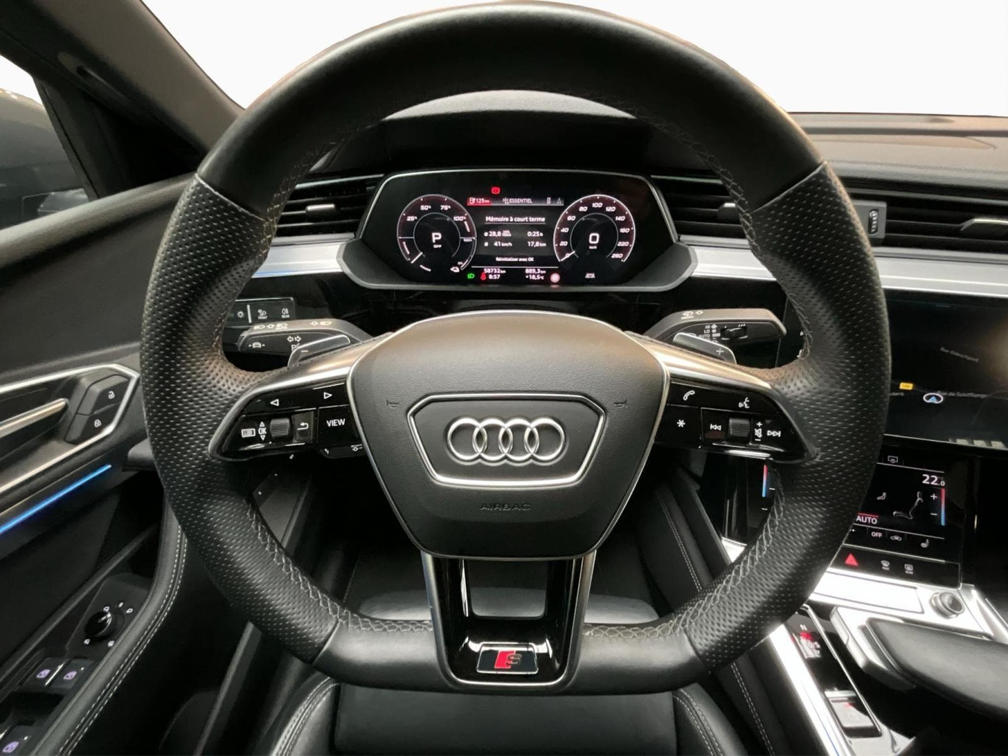 Audi e-tron 87kWh+SB+Advanced+S-line+E-Tron55+Quattro+P.Confort+Pano+LM2 (2022) - Foto 10