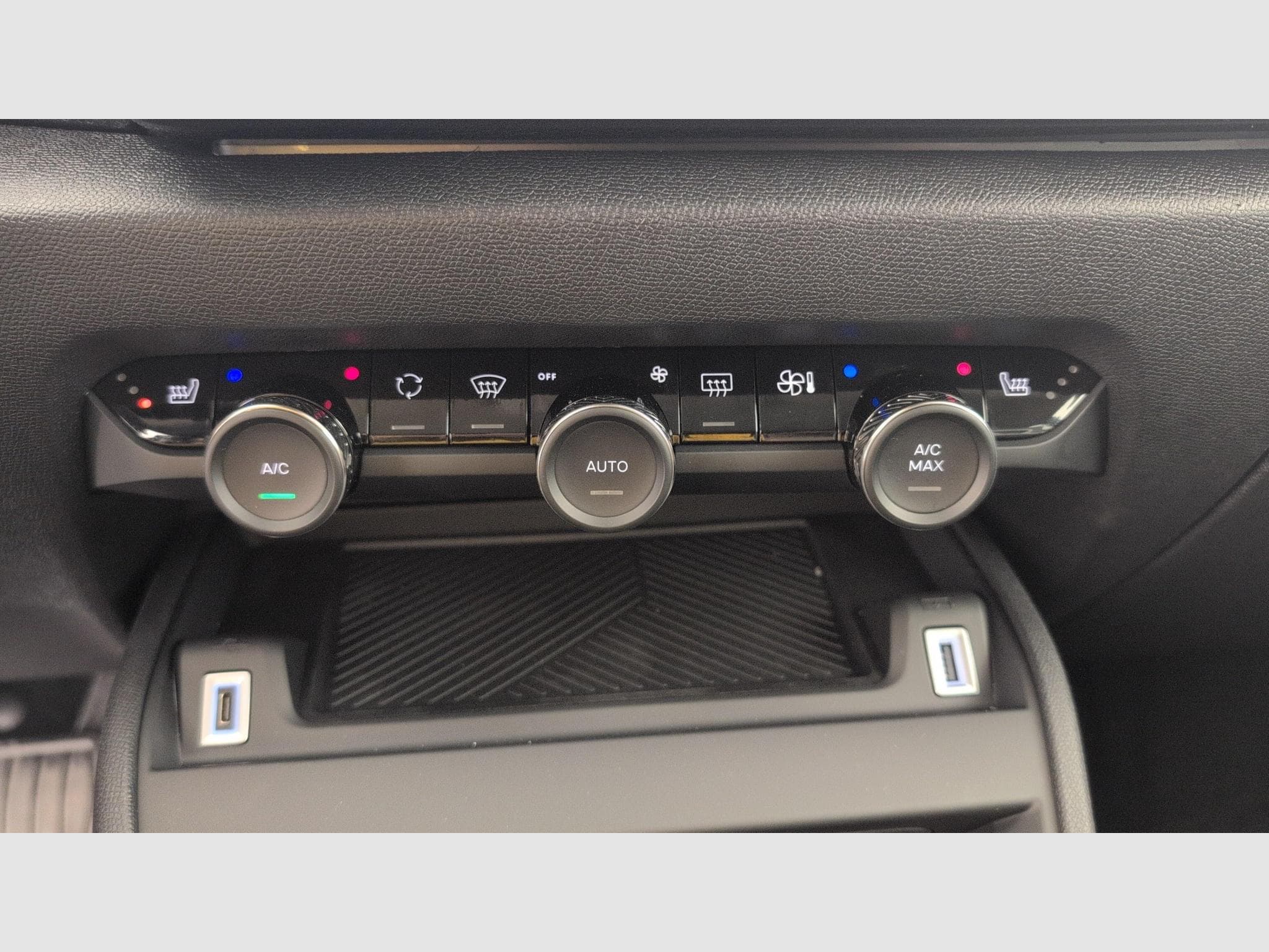 CitroëN C4 PureTech 130 EAT8 Max (2025) - Foto 15