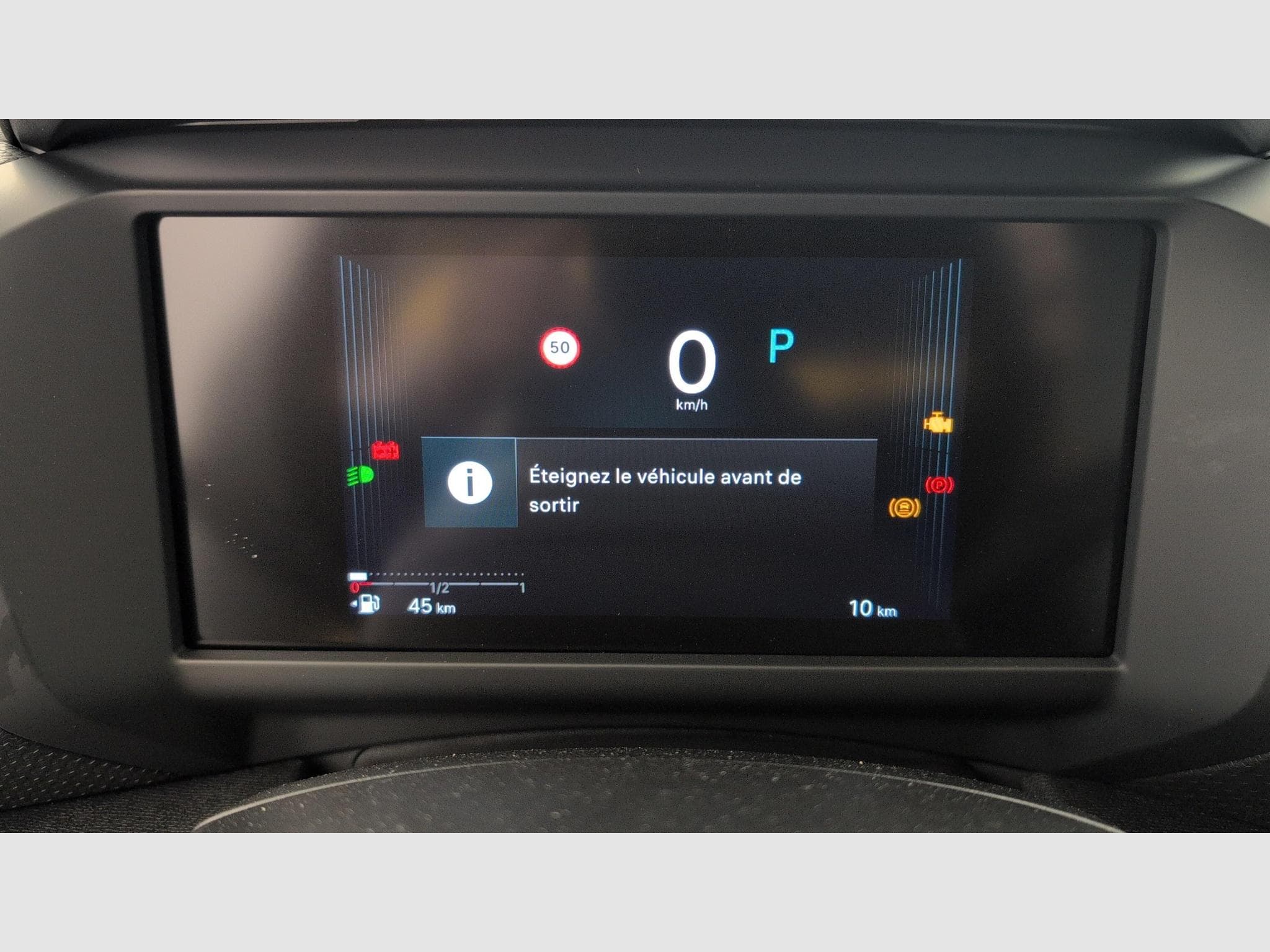 CitroëN C4 PureTech 130 EAT8 Max (2025) - Foto 18