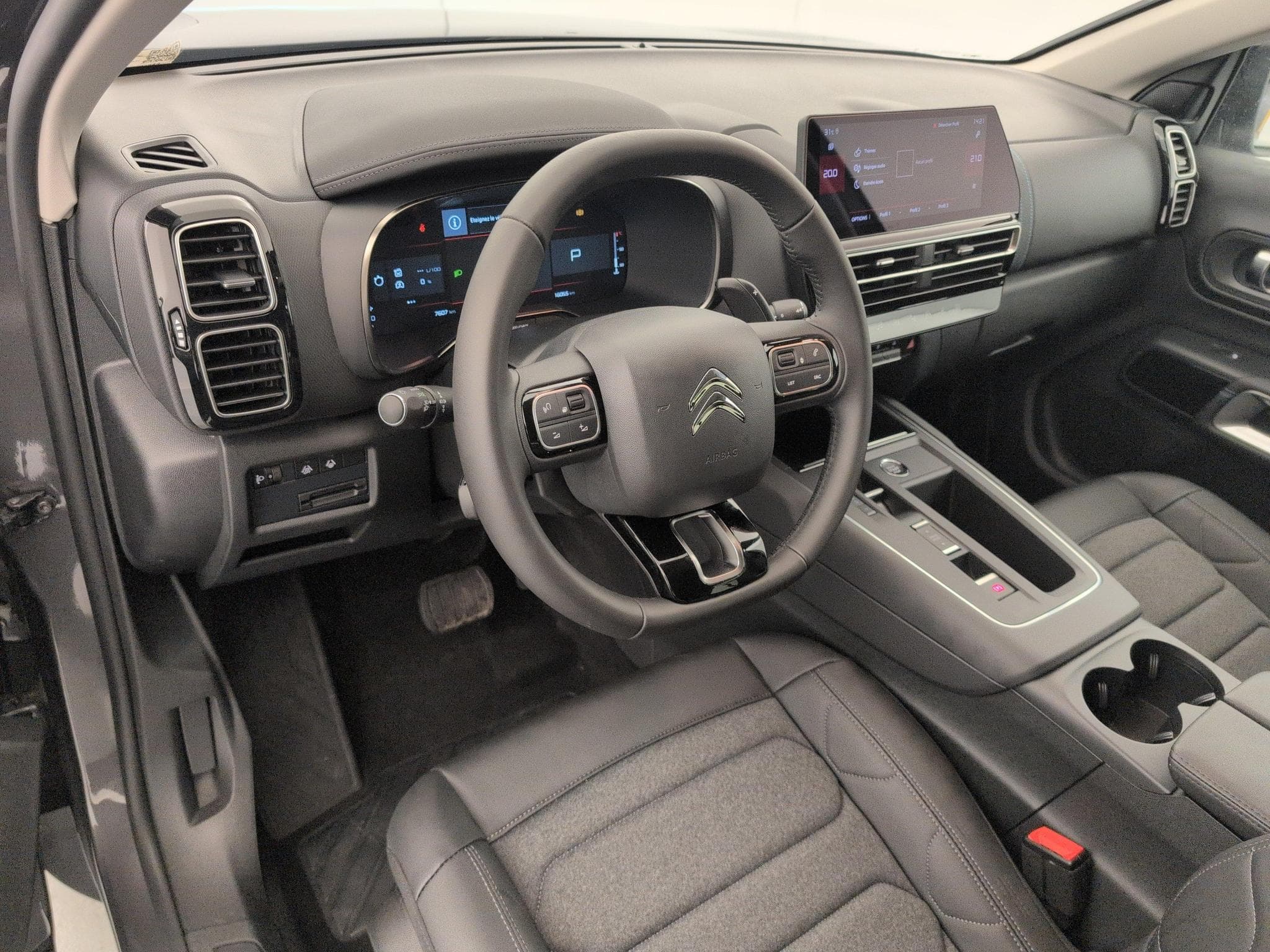 CitroëN C5 Aircross Hybride 145 e-DCS6 Max (2025) - Foto 15