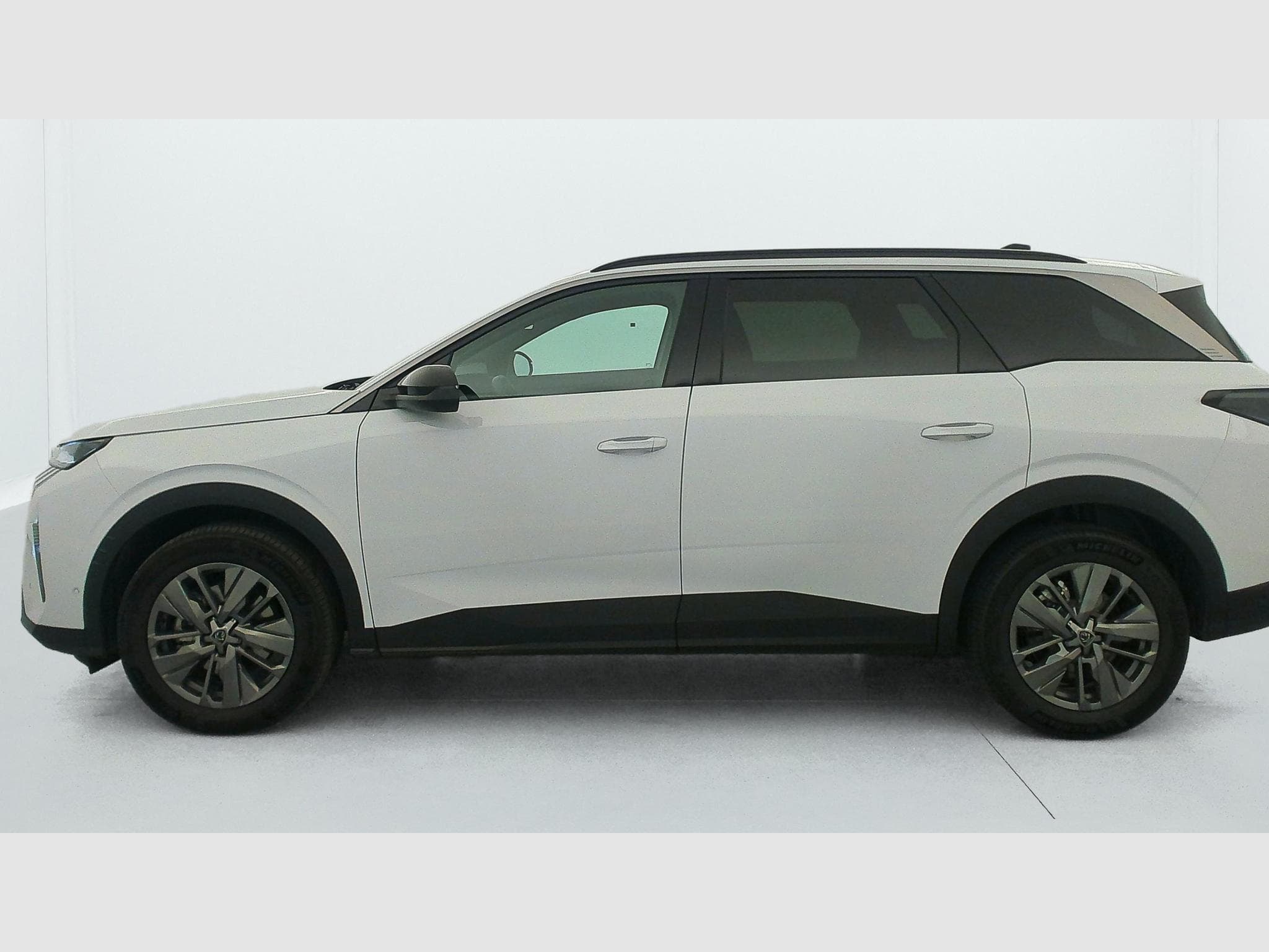 Peugeot 5008 HYBRID 145 CH E-DCS6 ALLURE (2025) - Foto 4