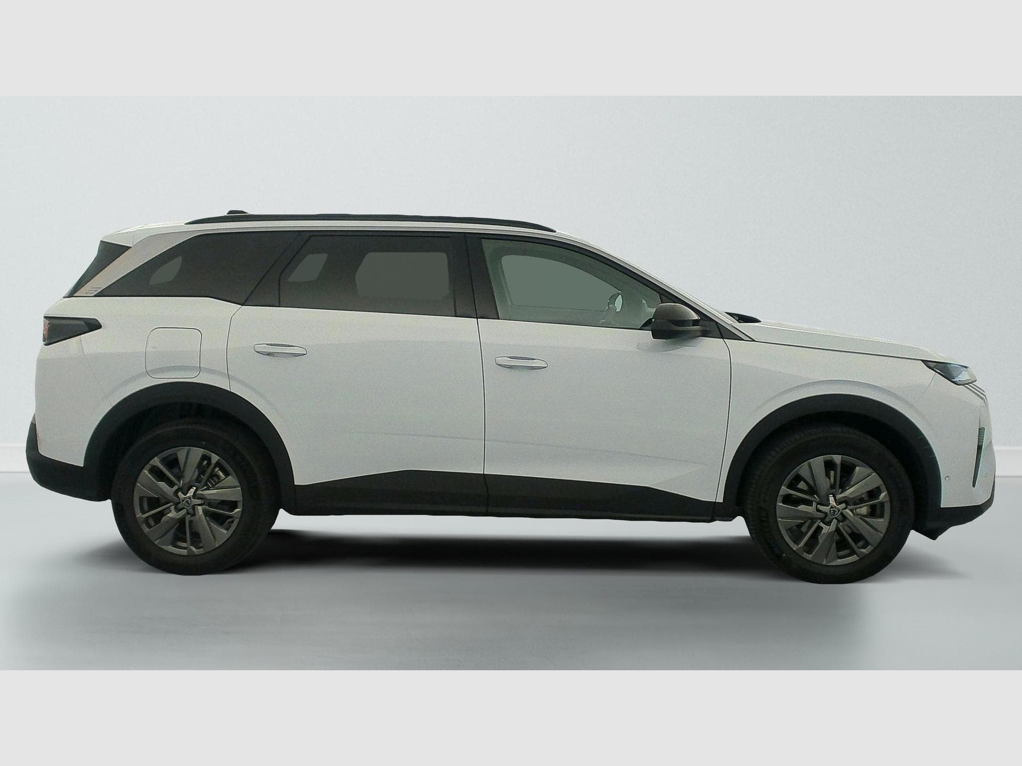 Peugeot 5008 HYBRID 145 CH E-DCS6 ALLURE (2025) - Foto 8