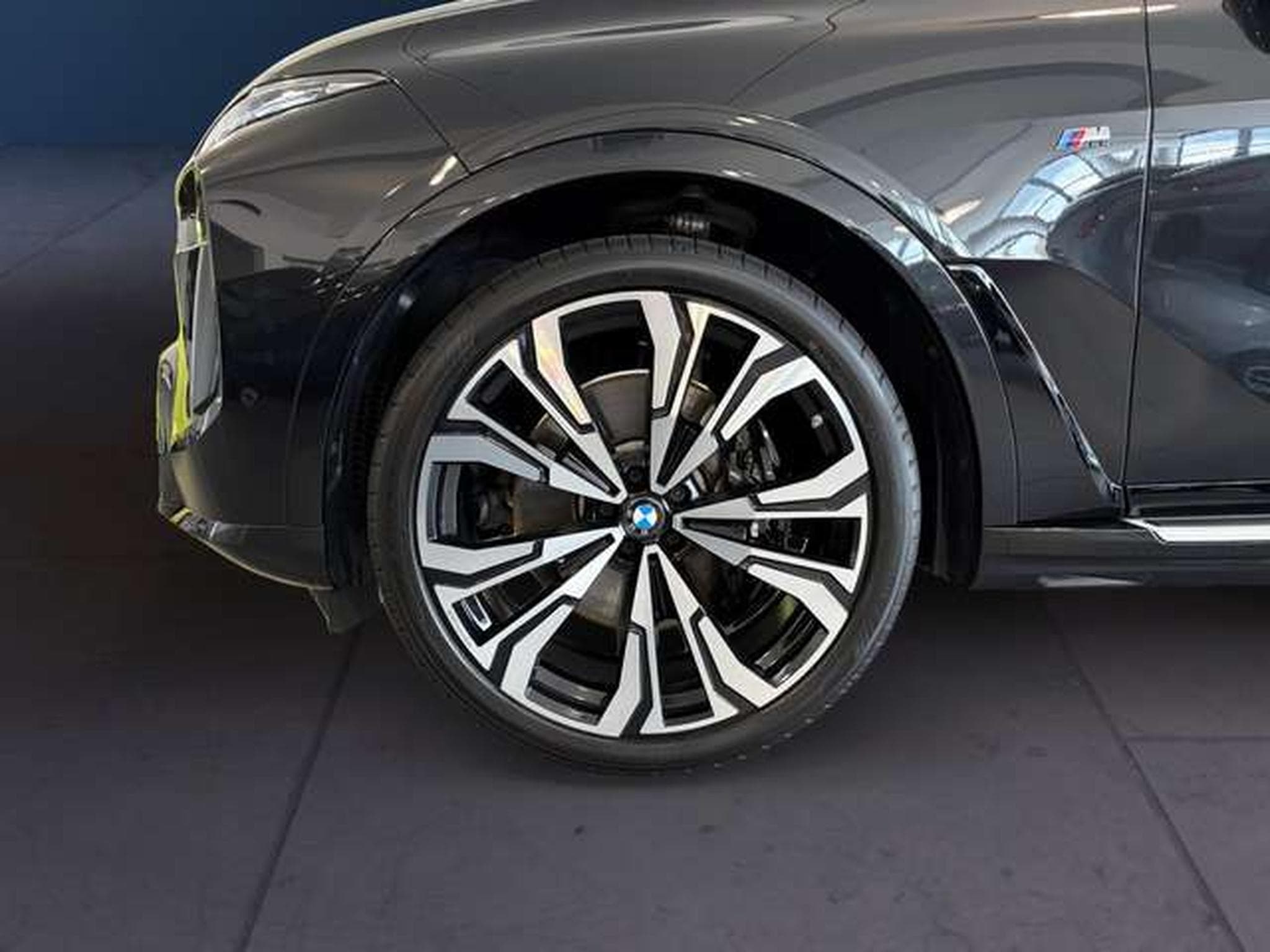 BMW X7 xDrive40d B&W Surround DAB RFK (2025) - Photo 7