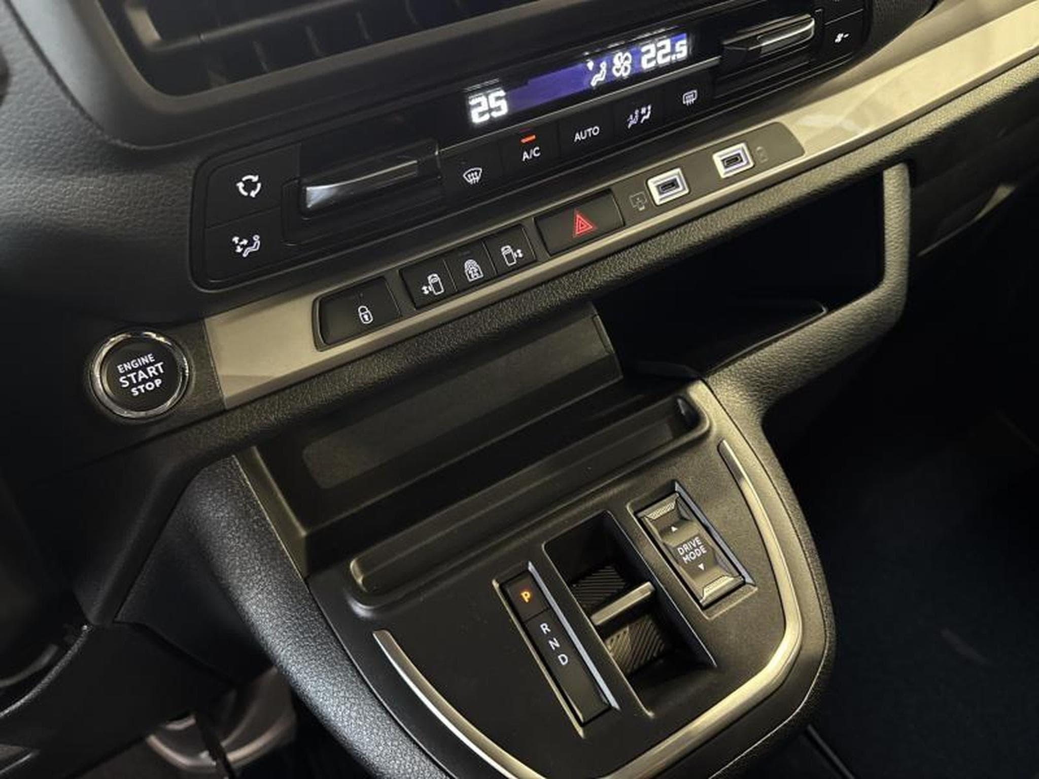 Opel Zafira Life (2025) - Foto 18