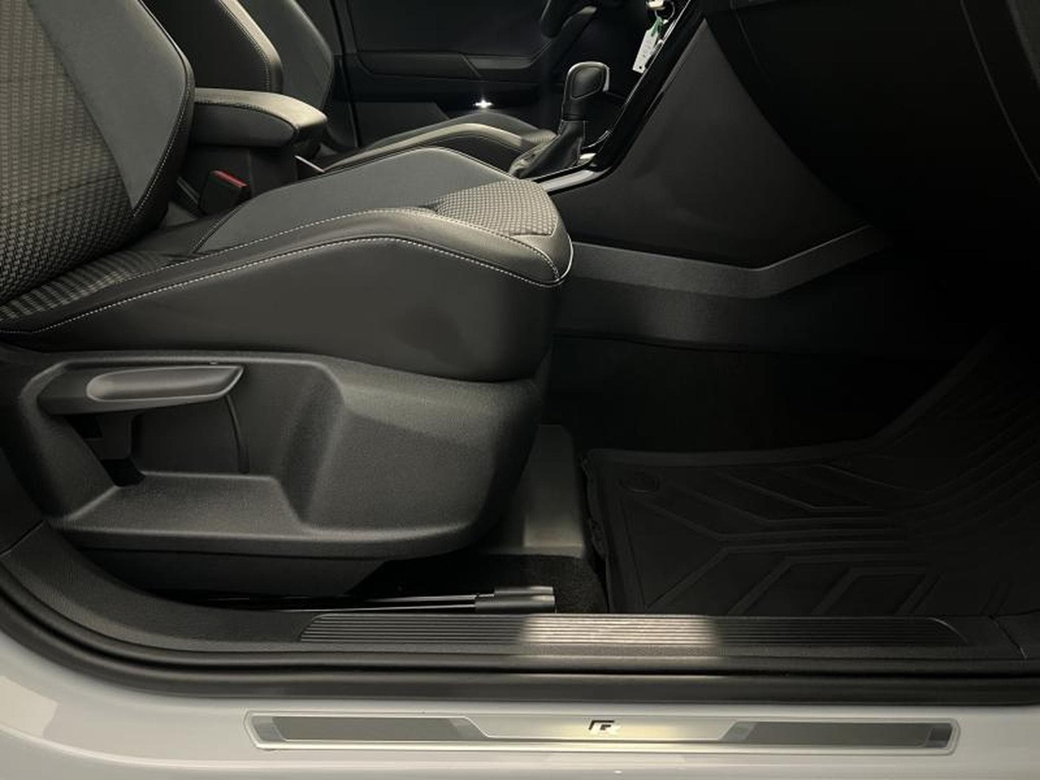 VW T-Roc R (2020) - Foto 15