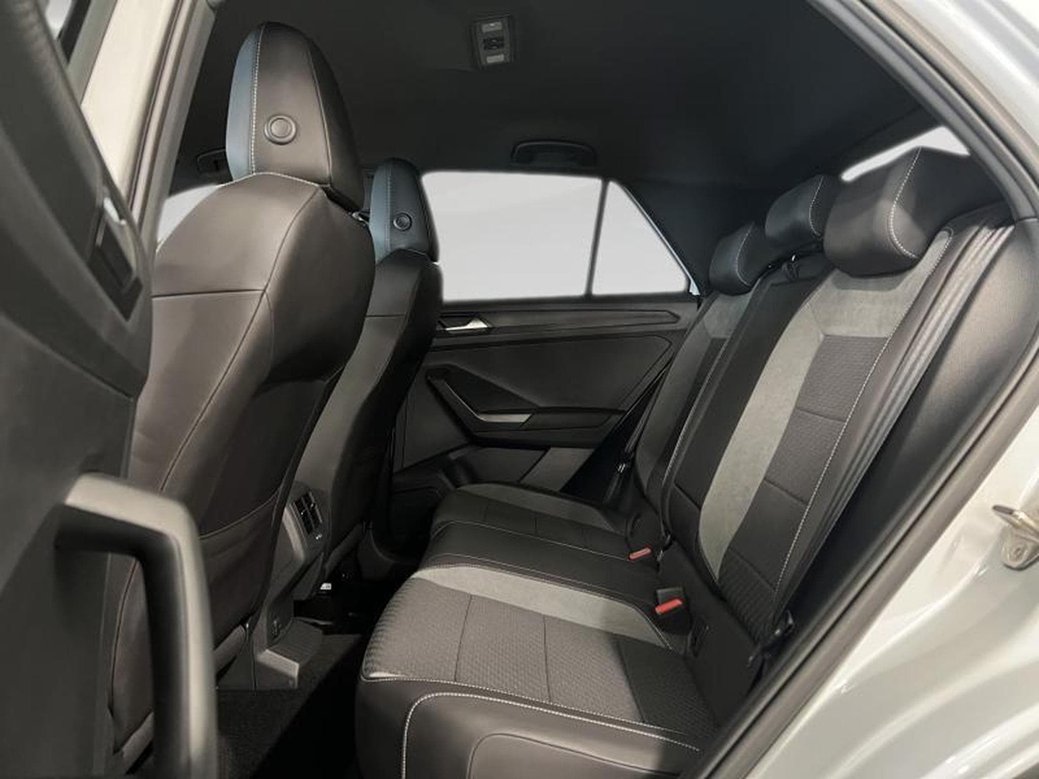 VW T-Roc R (2020) - Foto 18
