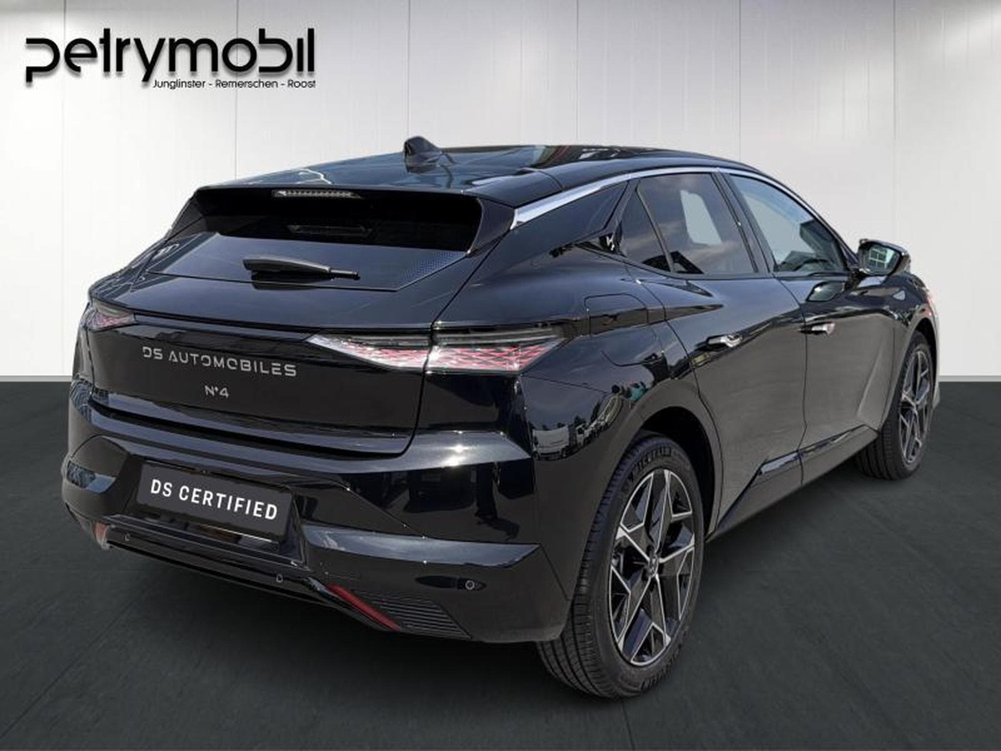 DS Automobiles DS4 N°4 ETOILE CUIR NAPPA MHEV (2026) - Foto 4