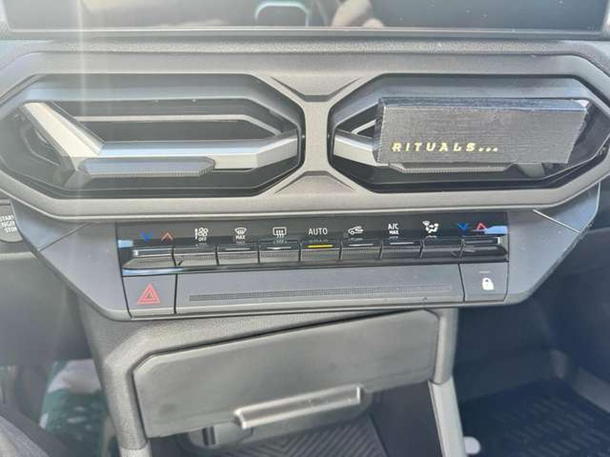 Dacia Bigster Bigster 140CH / GARANTIE 2031 constructeur (2025) - Foto 19