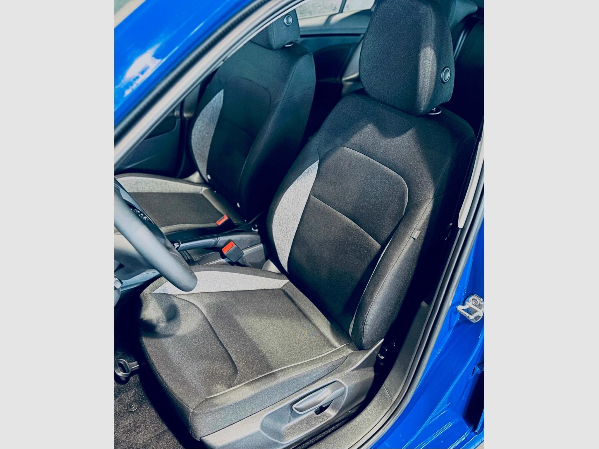 Skoda Kamiq KAMIQ ACTIVE TSI DSG (2023) - Photo 8
