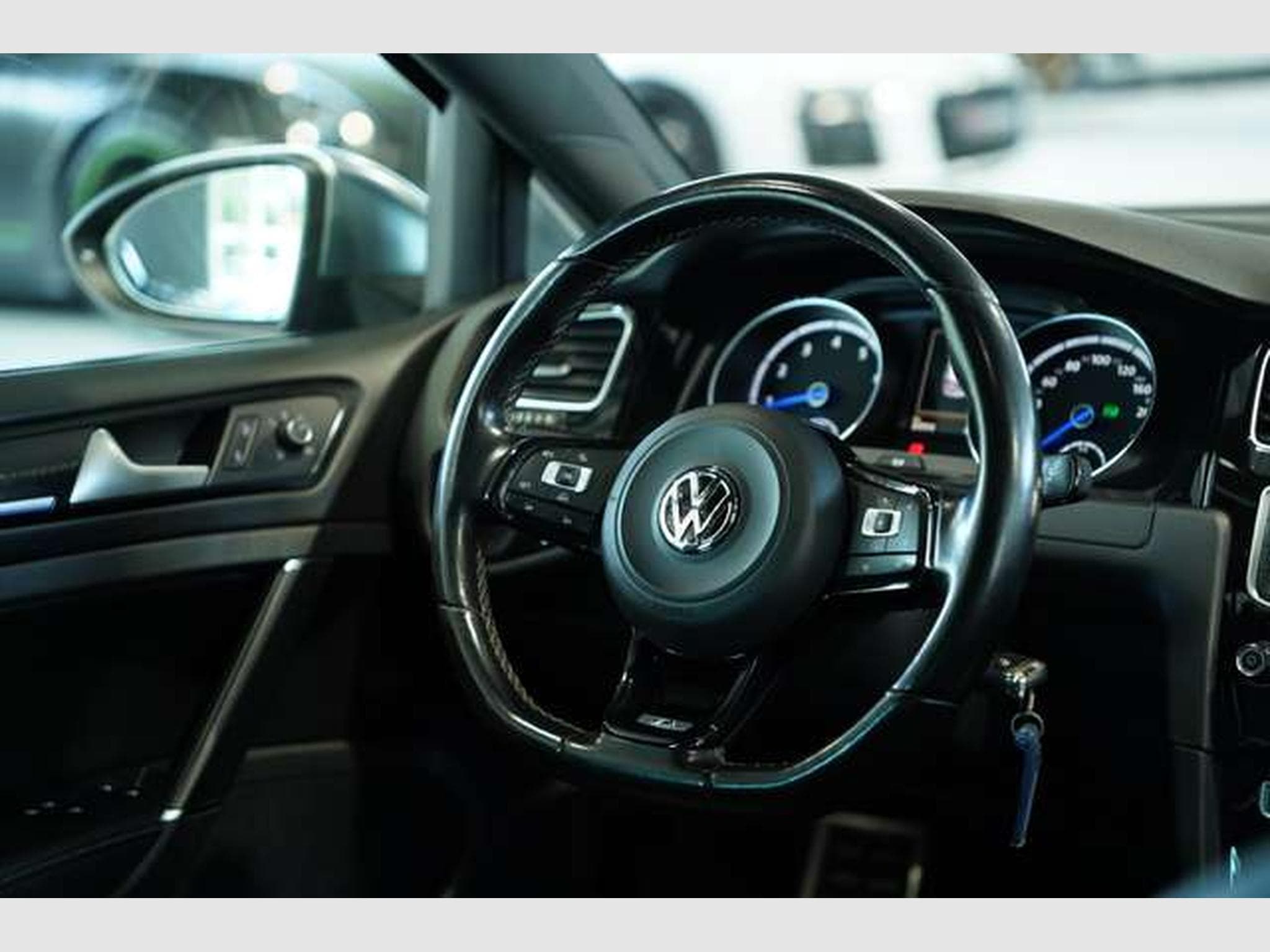 VW Golf R 4M DSG *19 *ABT *Navi *Leder *Pano (2015) - Foto 36