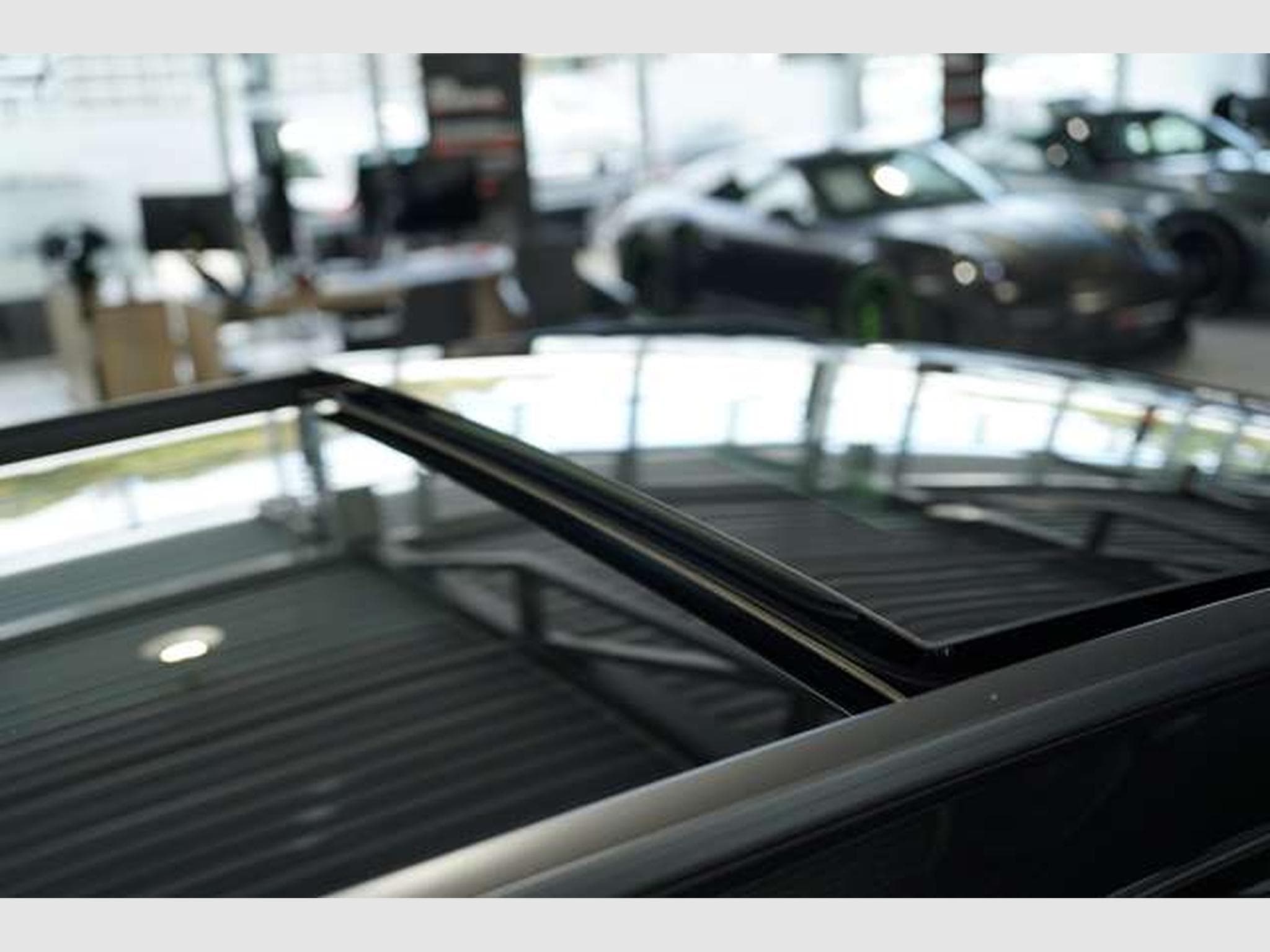 Mercedes C 200 T AMG Line 2.H *Pano*Night*AHK*Sportsitze (2023) - Foto 7