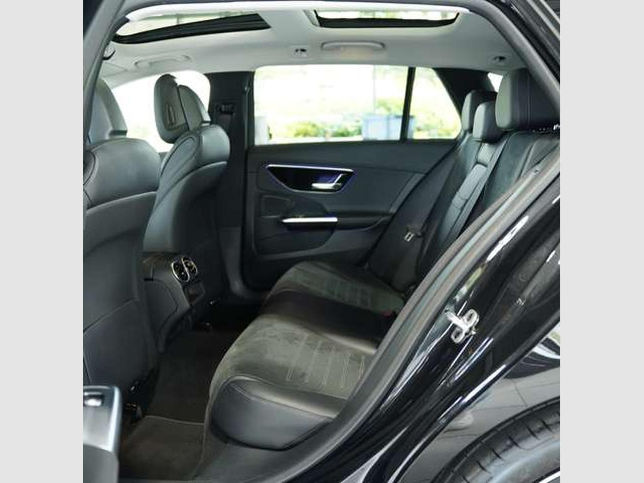 Mercedes C 200 T AMG Line 2.H *Pano*Night*AHK*Sportsitze (2023) - Foto 21