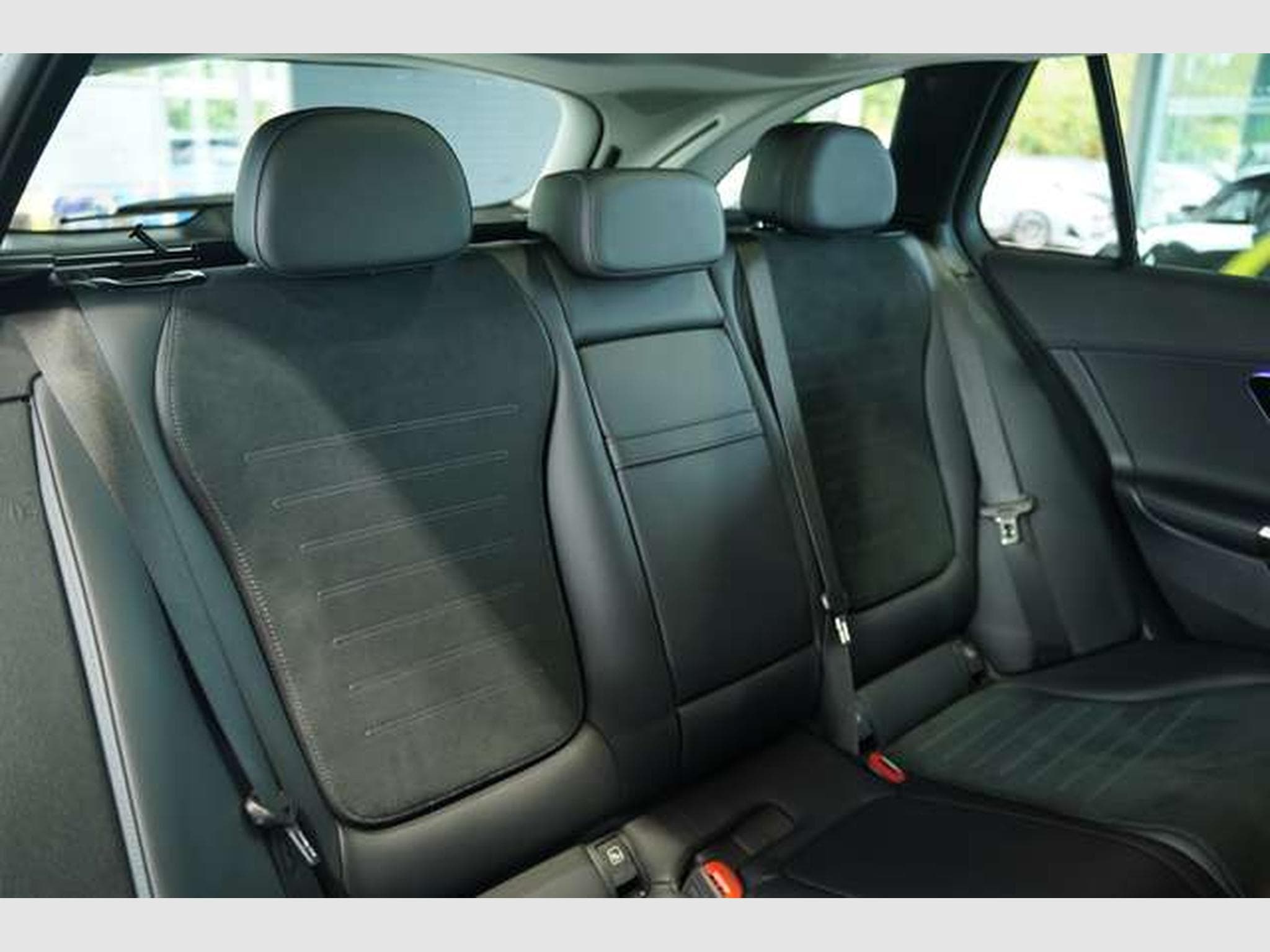 Mercedes C 200 T AMG Line 2.H *Pano*Night*AHK*Sportsitze (2023) - Foto 20