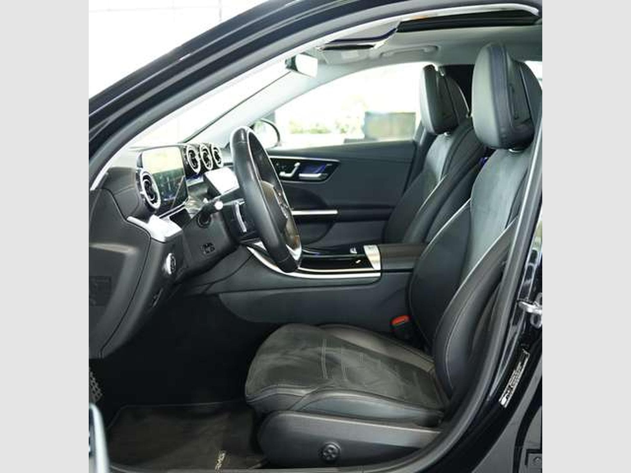 Mercedes C 200 T AMG Line 2.H *Pano*Night*AHK*Sportsitze (2023) - Foto 22