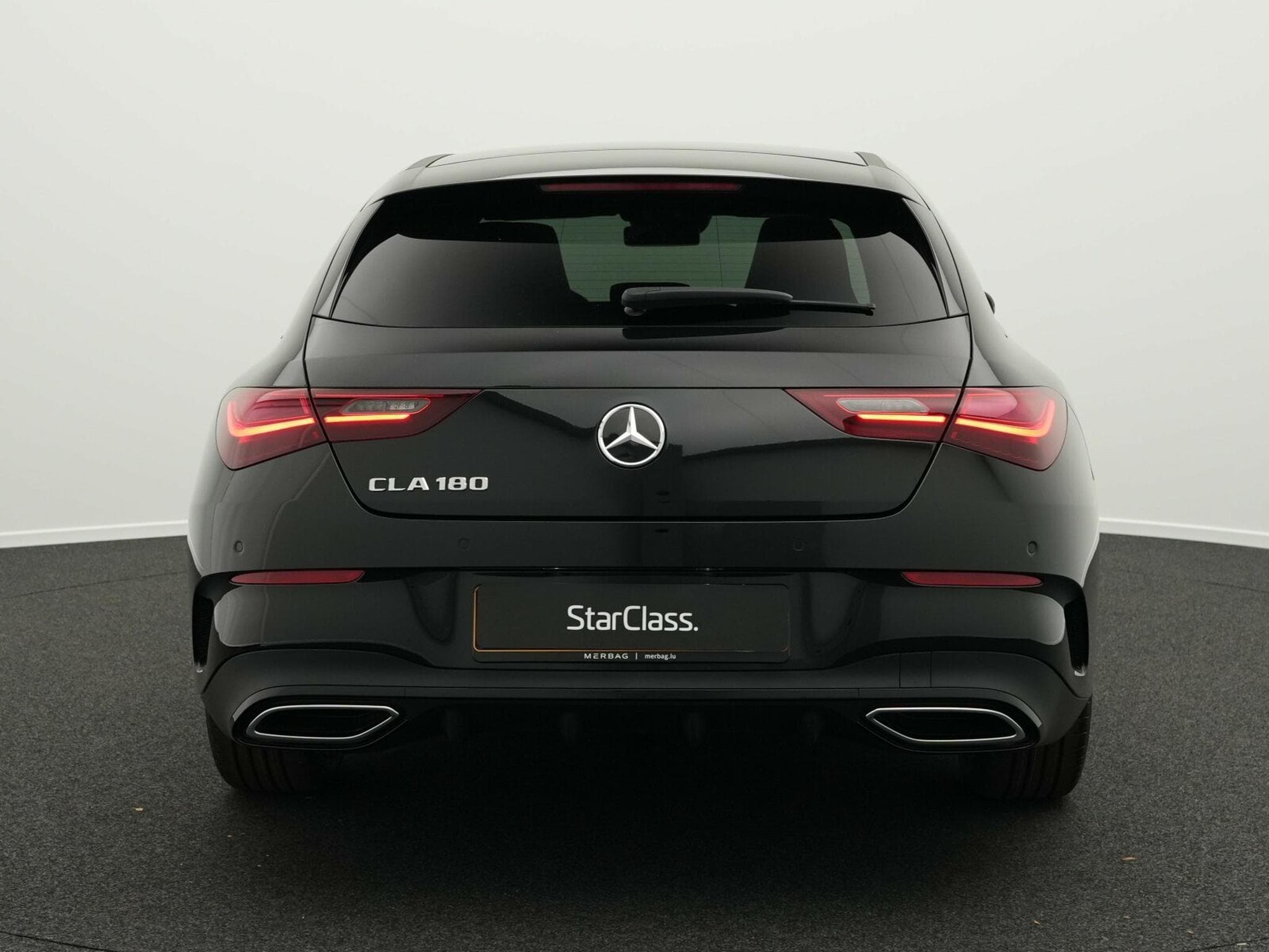 Mercedes CLA 180 AMG-Line Premium Plus (2025) - Photo 4