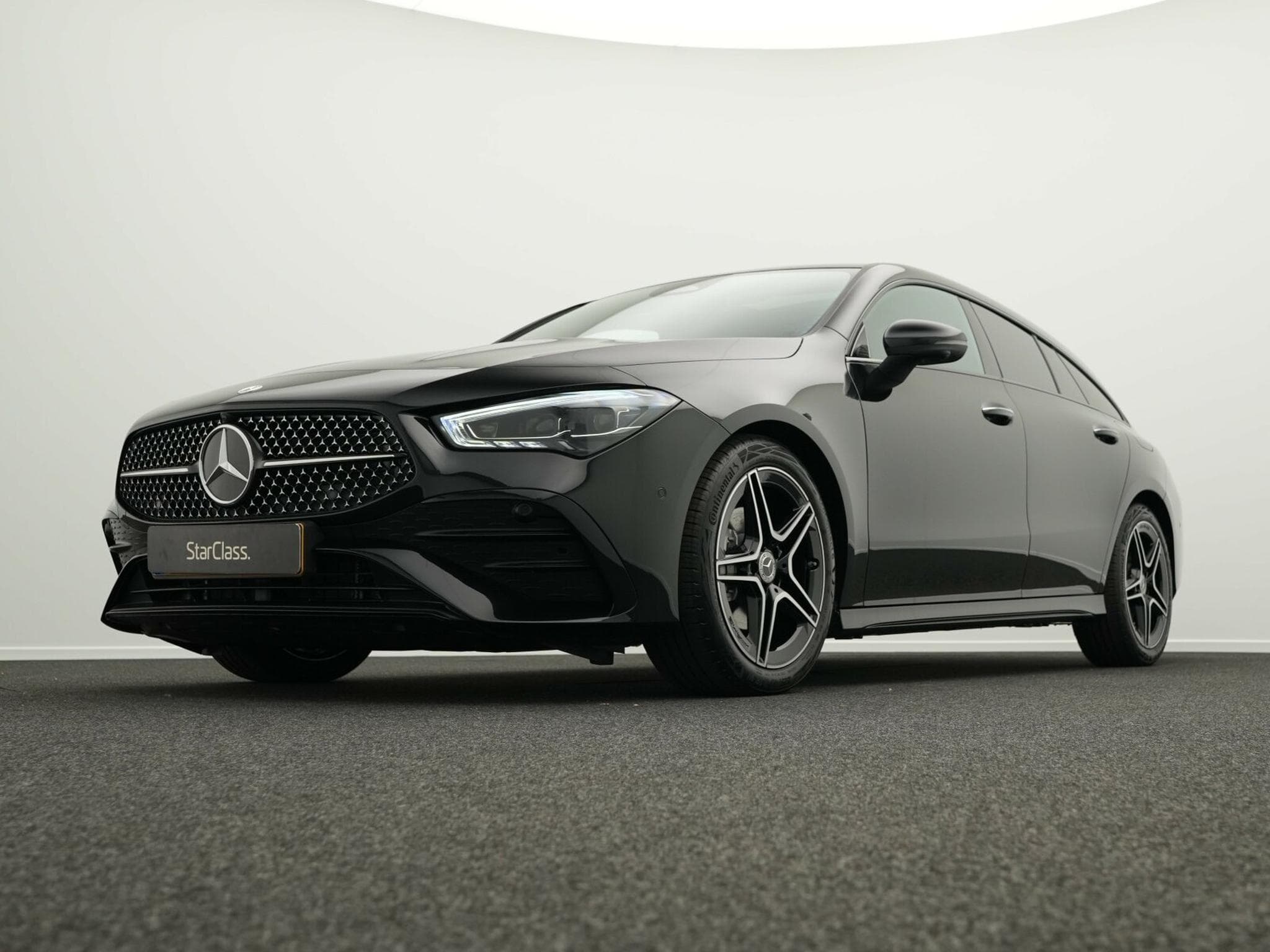 Mercedes CLA 180 AMG-Line Premium Plus (2025) - Photo 10
