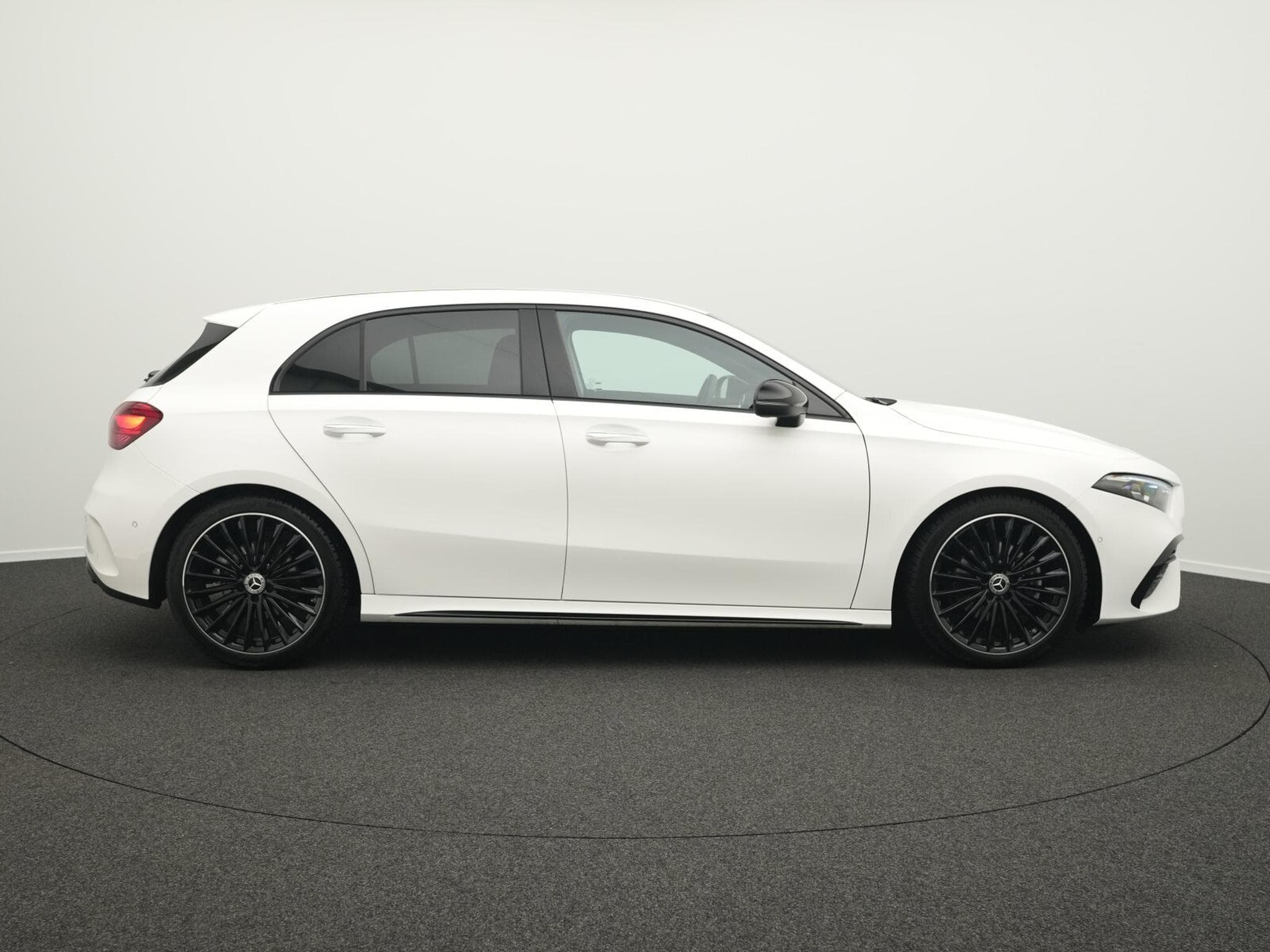 Mercedes A 200 Multi+Night+Kamera+Ambi (2025) - Foto 5