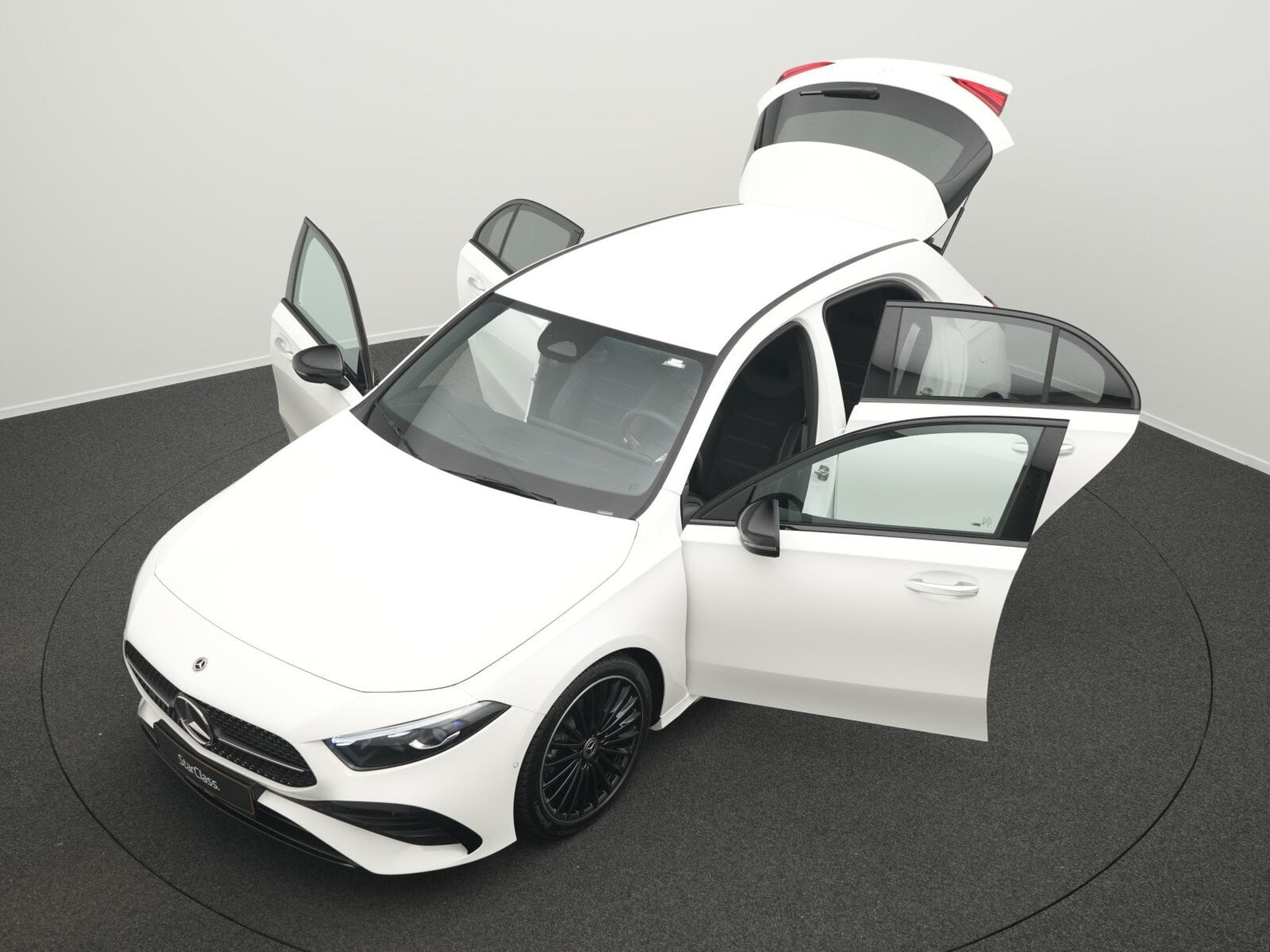 Mercedes A 200 Multi+Night+Kamera+Ambi (2025) - Foto 14