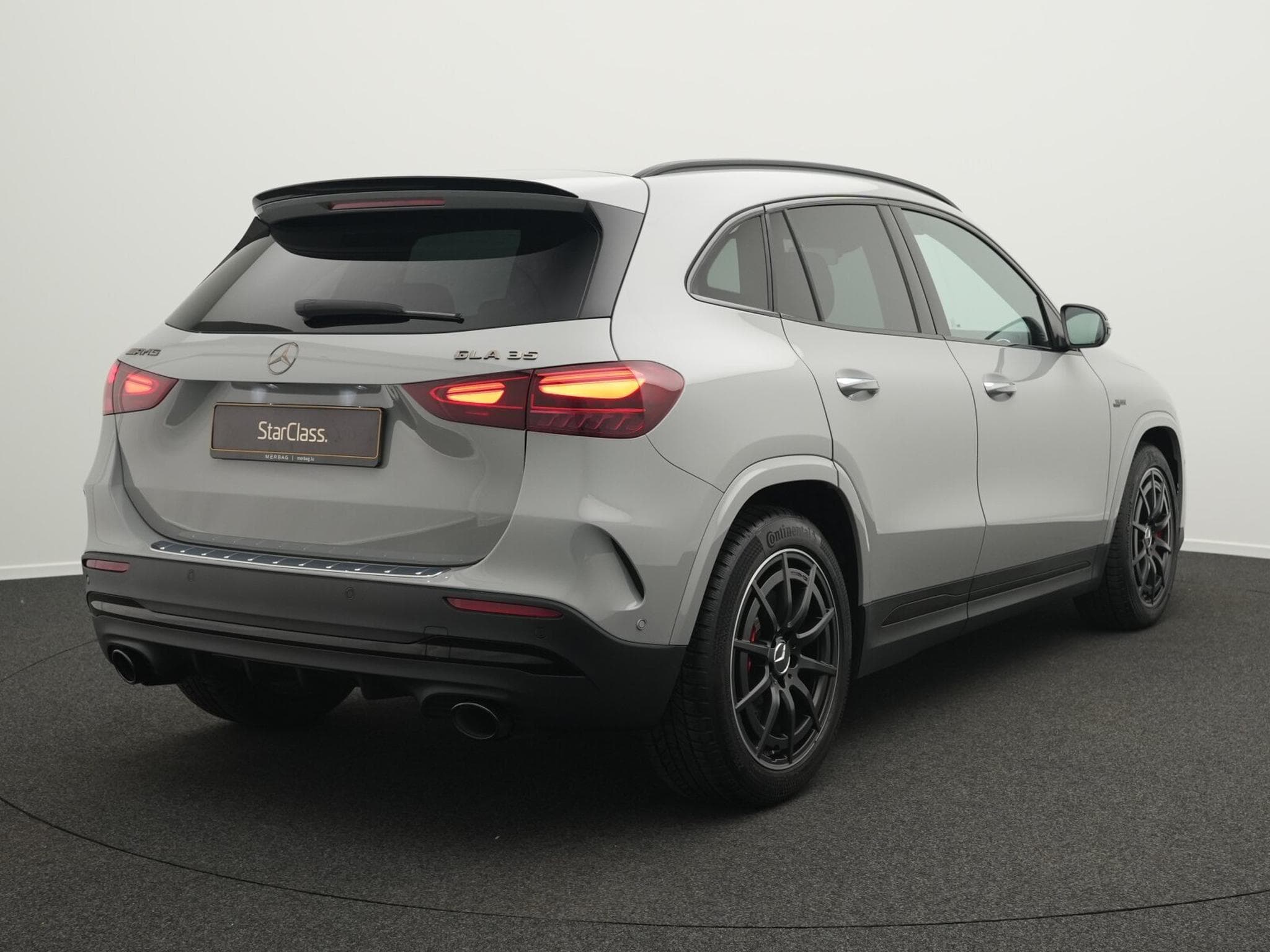Mercedes GLA 35 AMG Mercedes-AMG GLA 35 4MATIC Multi+Kamera+Night+Totw+MBUX (2025) - Foto 3