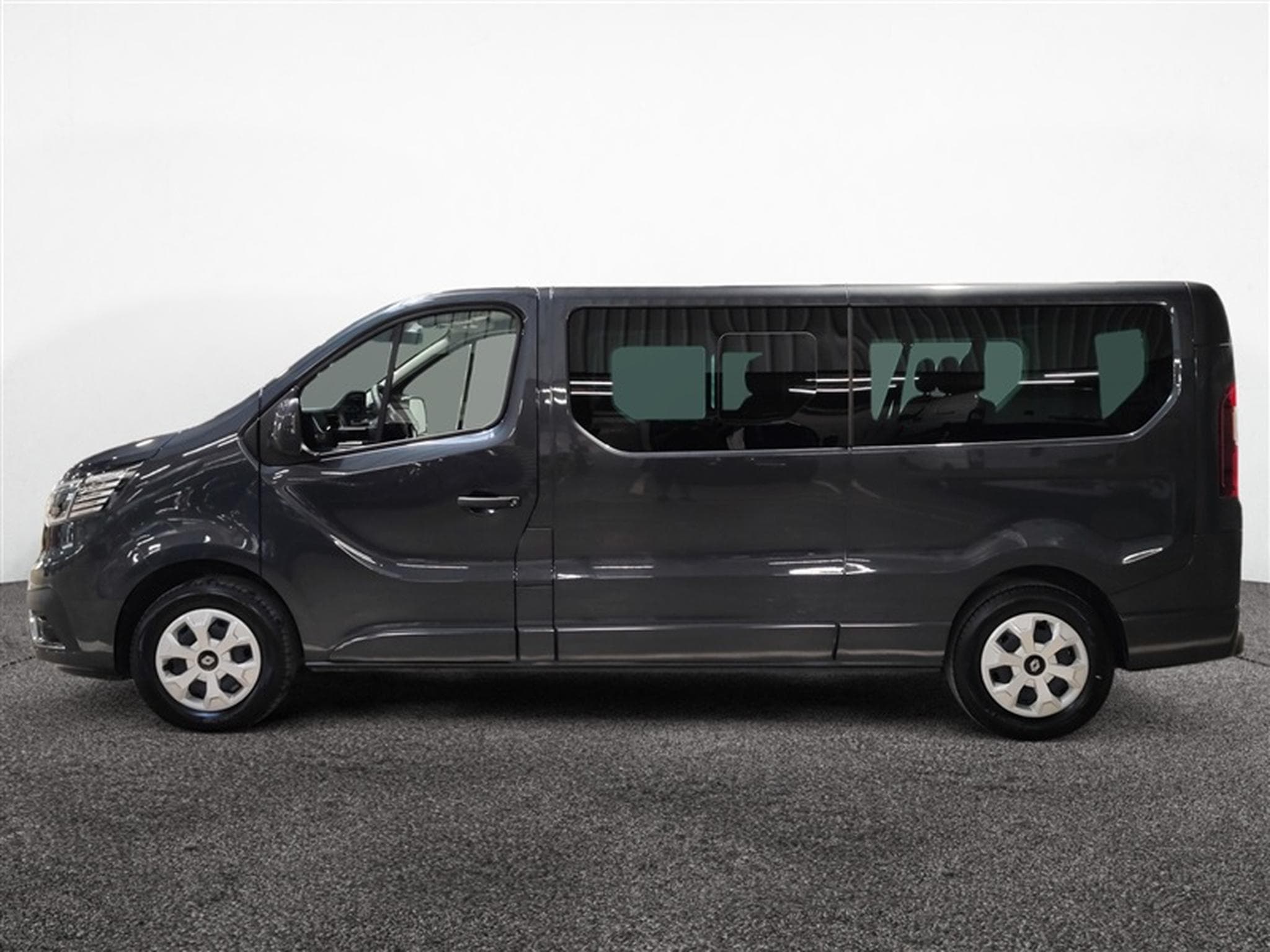 Renault Trafic 2.0 BluedCi 150cv L2 Equilibre  9pl. (2024) - Foto 3