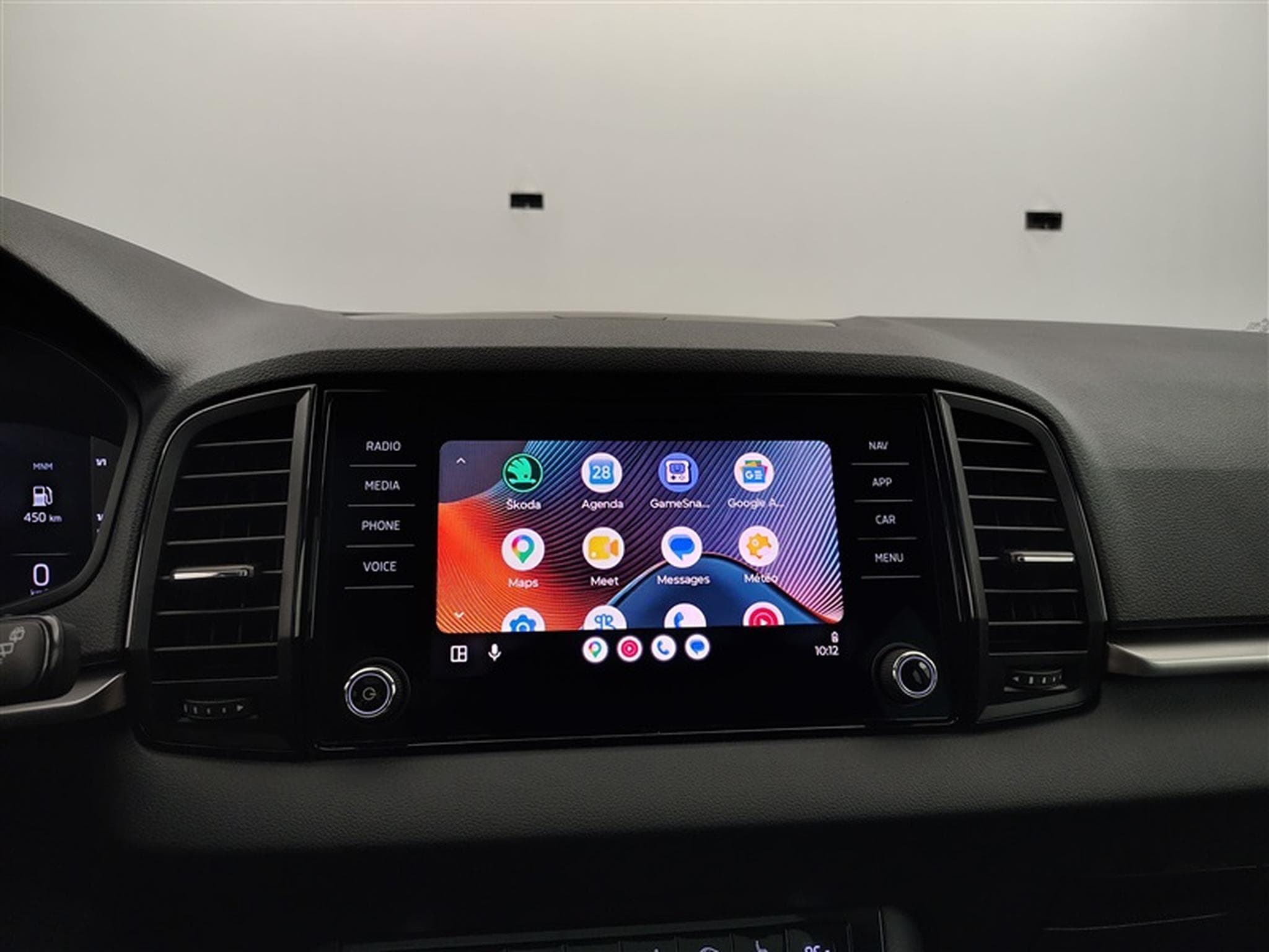 Skoda Karoq 1.5 TSi DSG CAMERA/GPS/CARPLAY (2024) - Foto 22