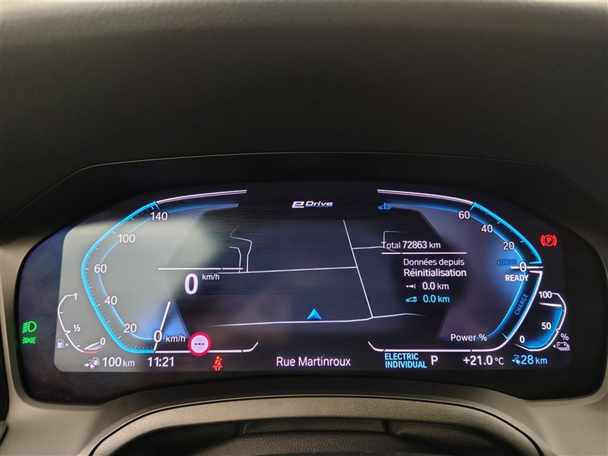 BMW 320 320eA PHEV CUIR/NAVI/FULL LED/TO PANO/JA1 (2022) - Foto 10