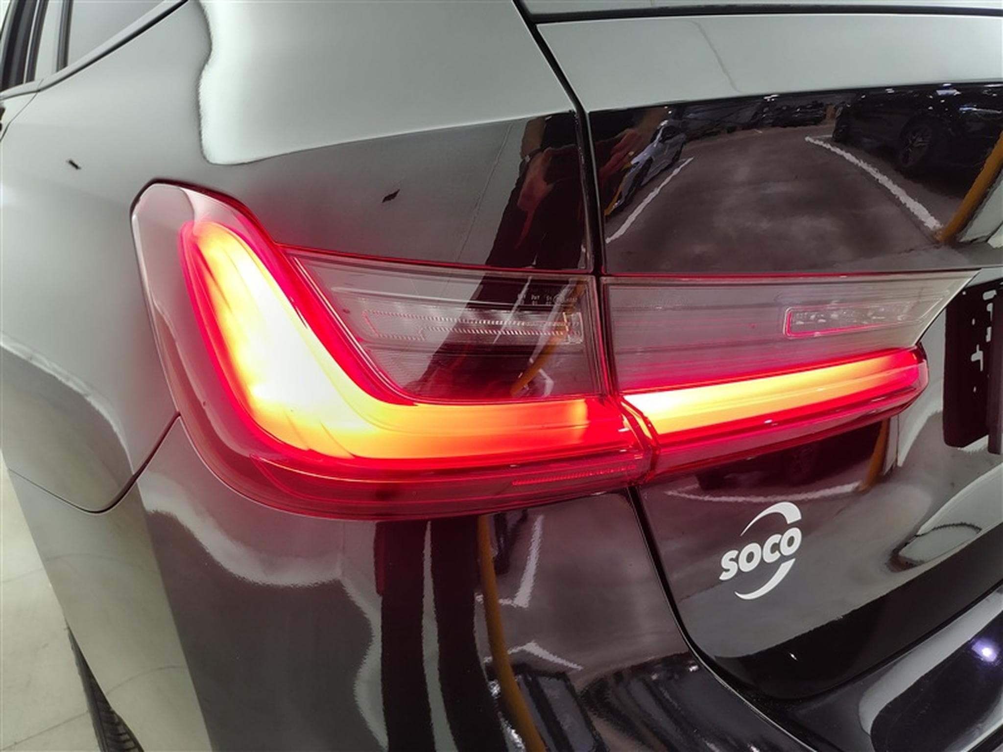 BMW 320 320eA PHEV CUIR/NAVI/FULL LED/TO PANO/JA1 (2022) - Foto 16