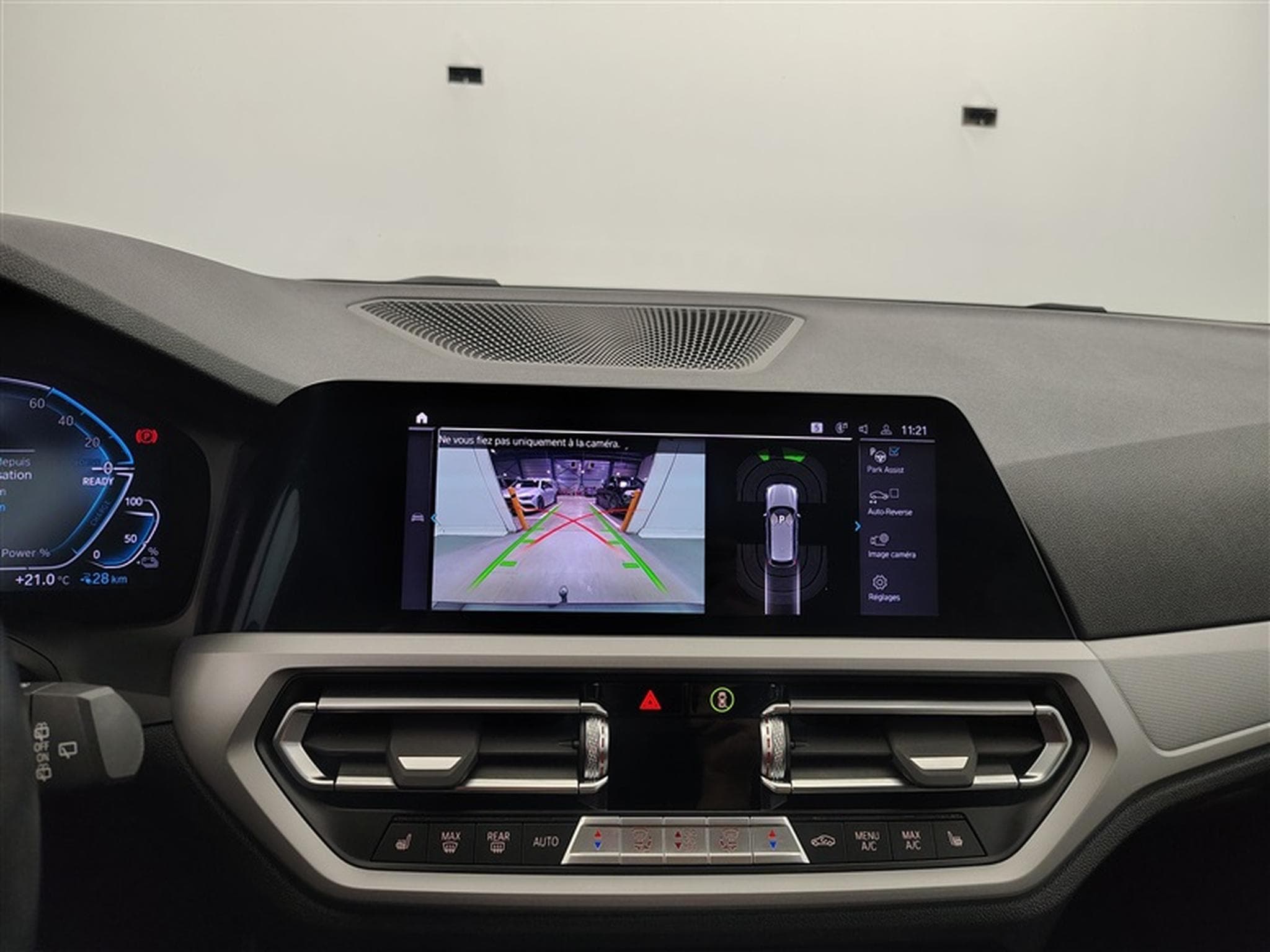 BMW 320 320eA PHEV CUIR/NAVI/FULL LED/TO PANO/JA1 (2022) - Foto 18