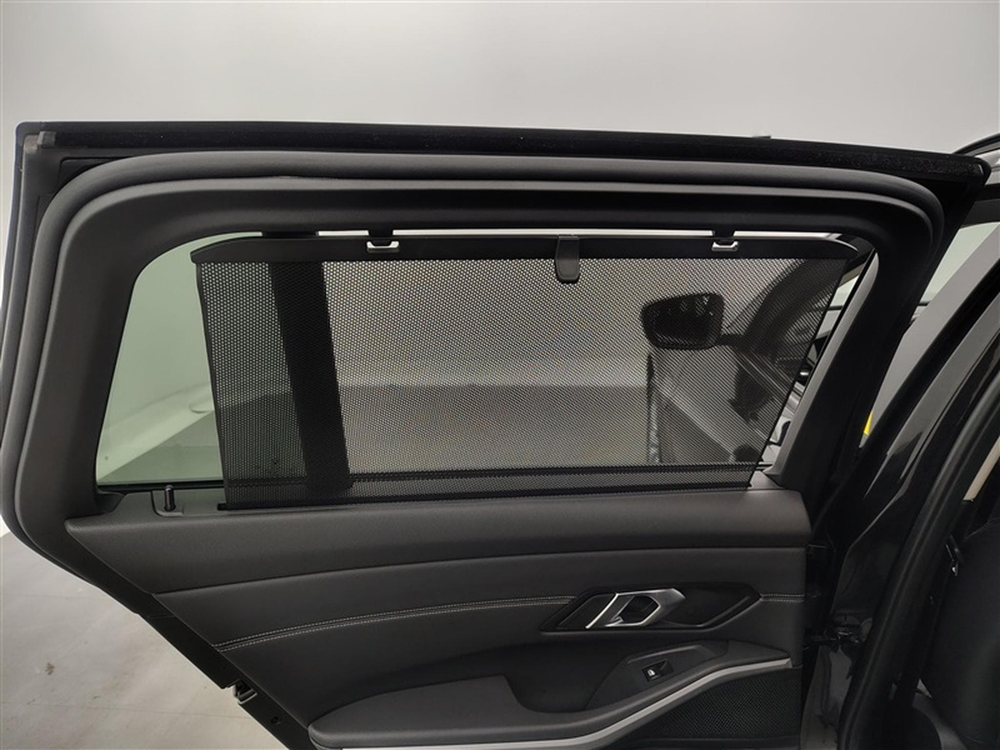 BMW 320 320eA PHEV CUIR/NAVI/FULL LED/TO PANO/JA1 (2022) - Foto 20