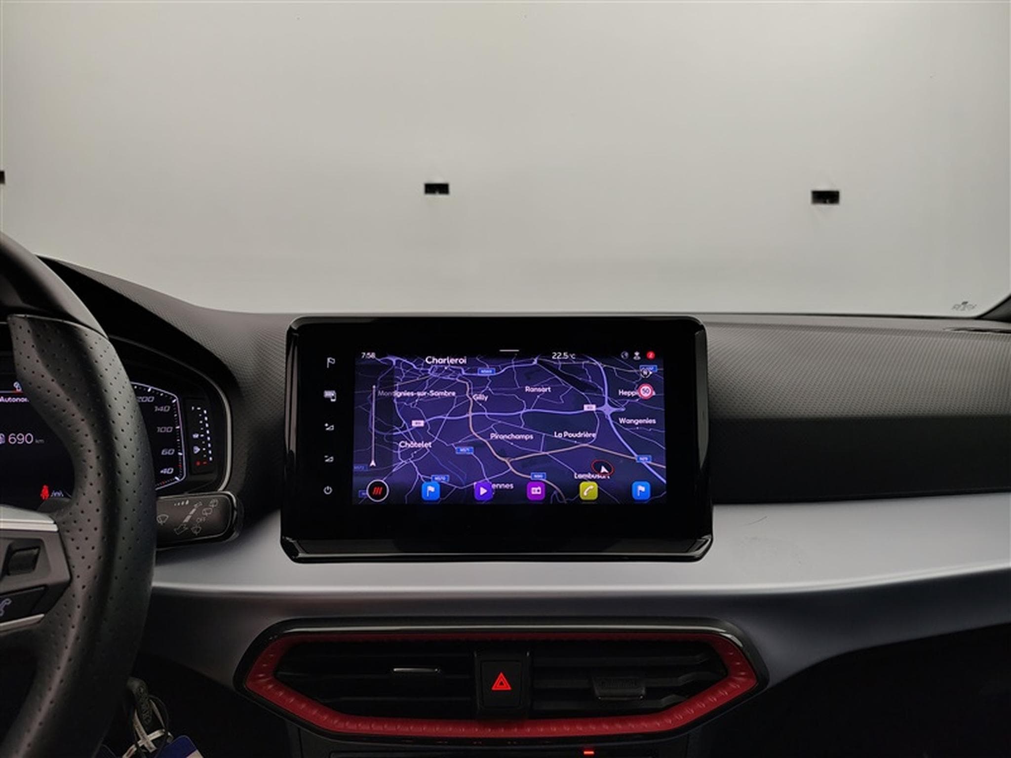 Seat Arona 1.0 TSI FR DSG NAVI / FULL LED / CARPLAY (2024) - Foto 11