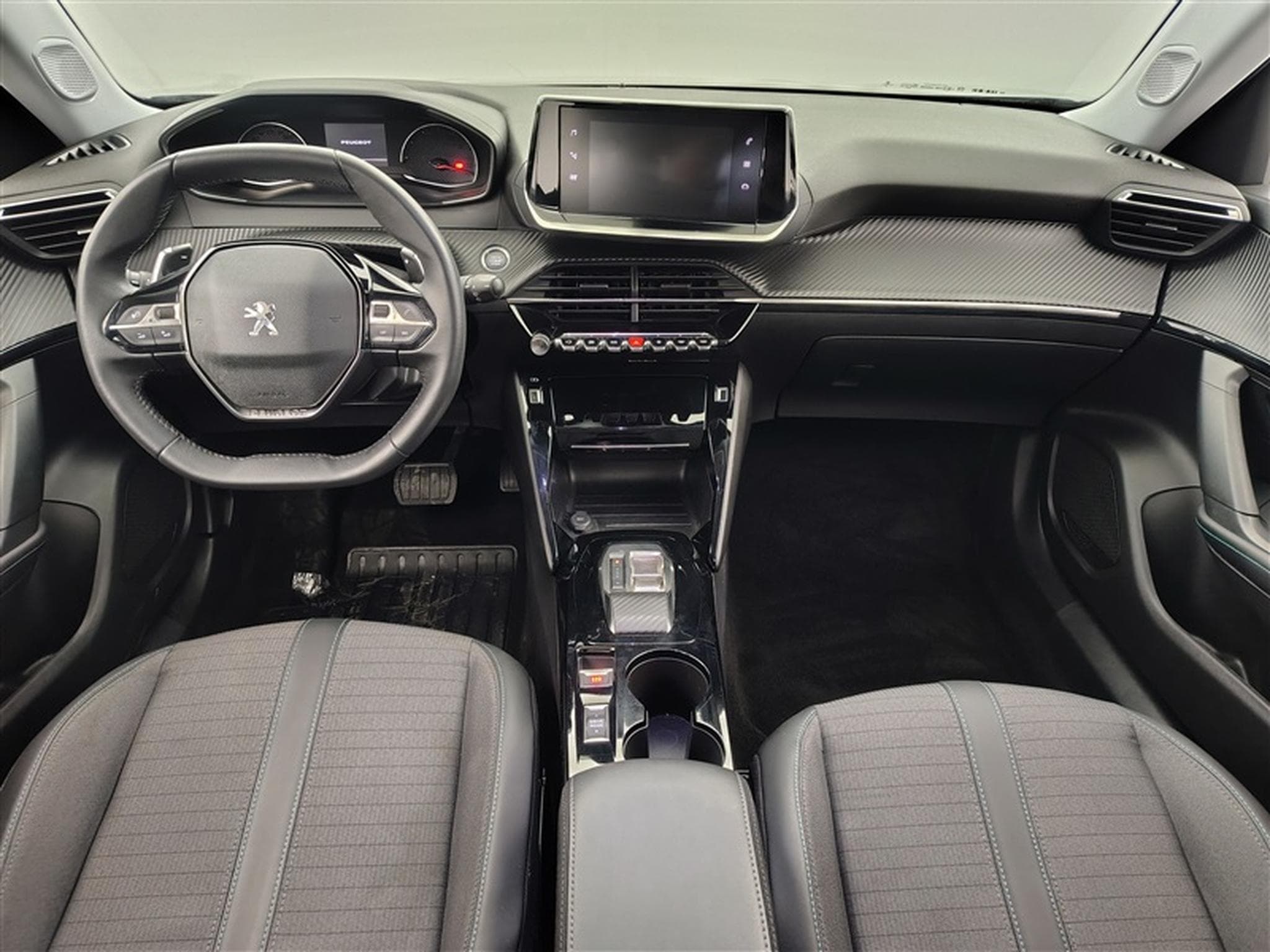 Peugeot 2008 1.2 PureTech Allure Pack EAT8 NAVI / S-CUIR / FULL LED (2022) - Foto 8