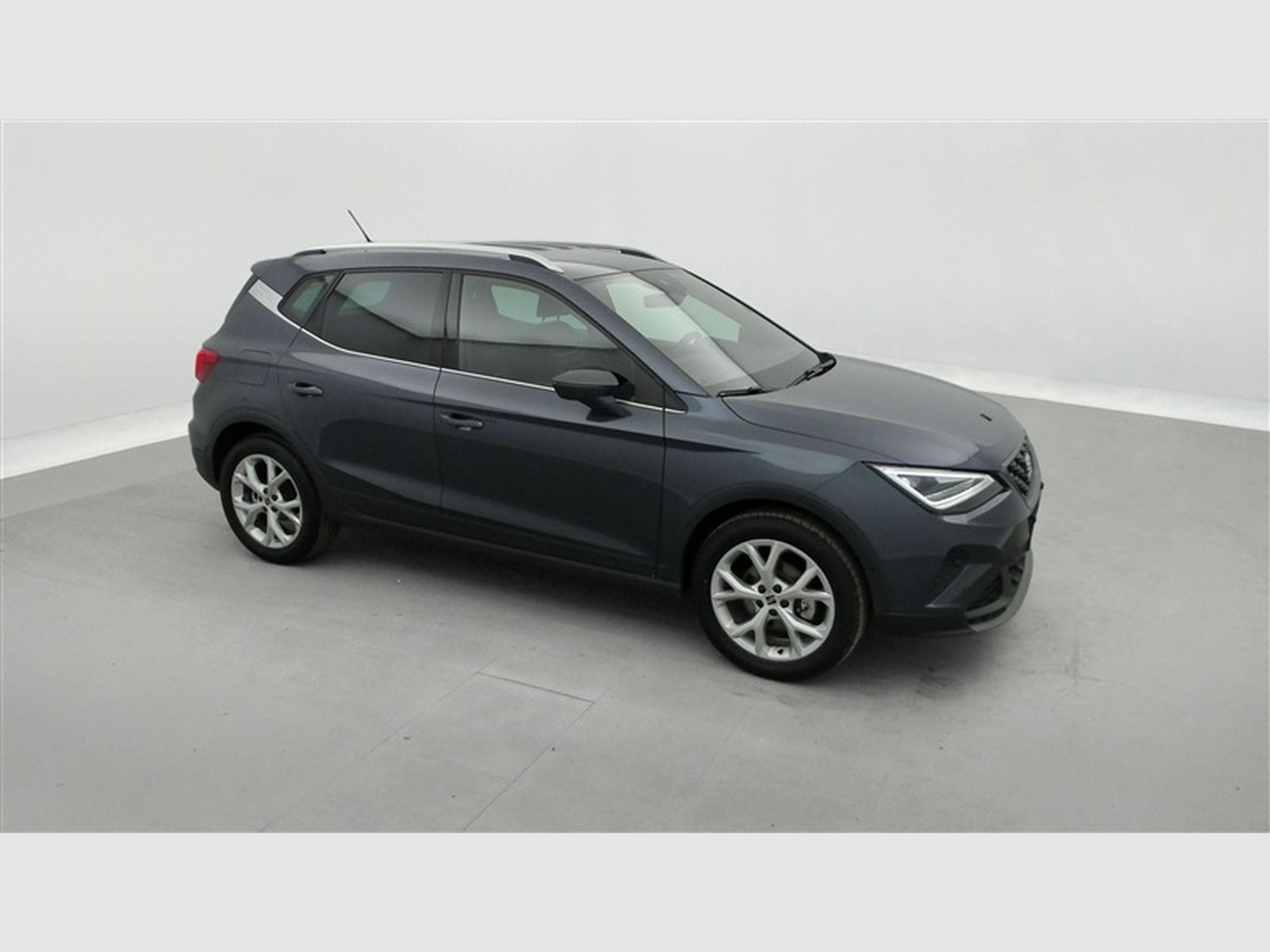 Seat Arona 1.0 TSI FR DSG NAVI / FULL LED / CARPLAY (2024) - Foto 23