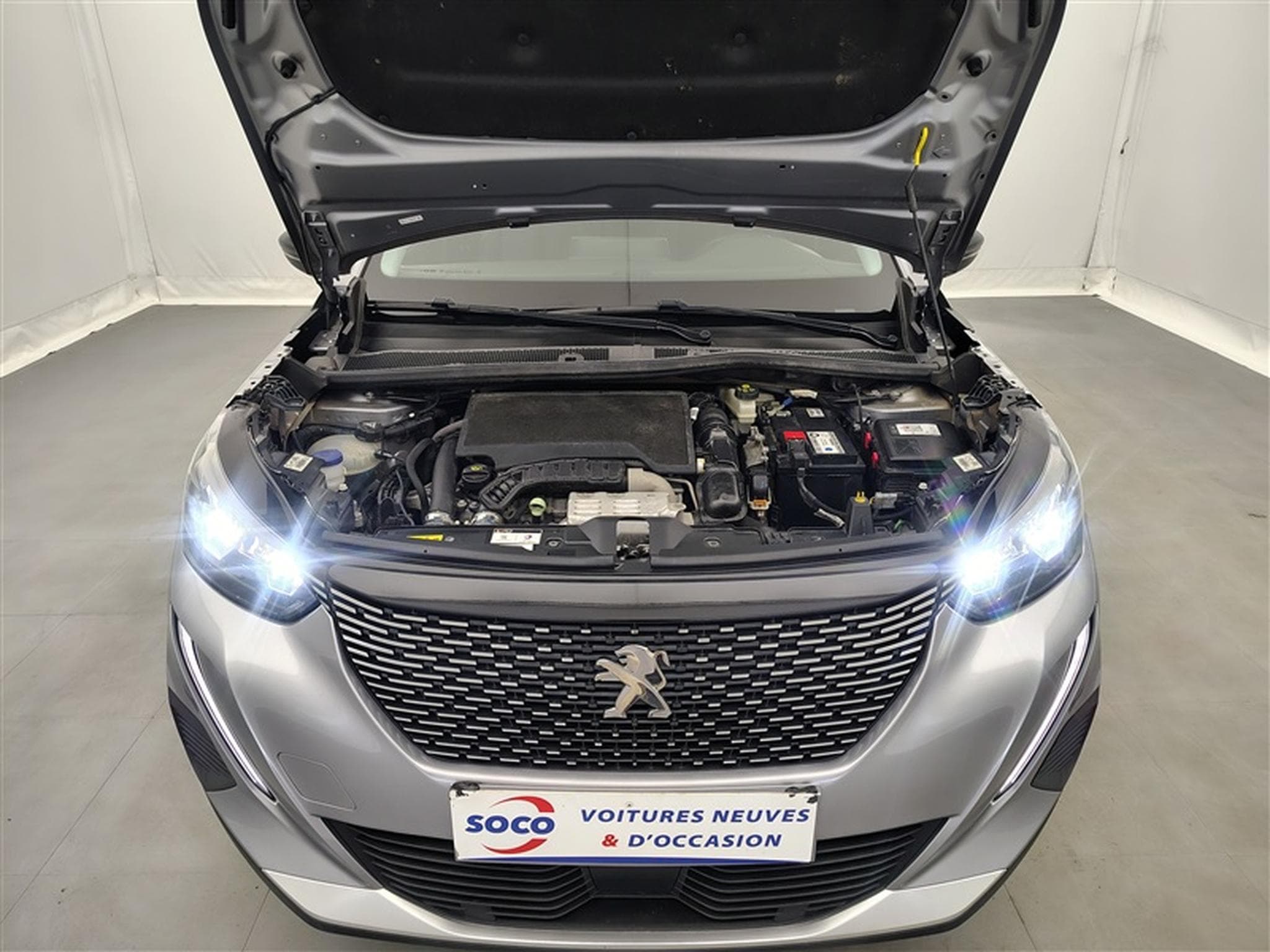 Peugeot 2008 1.2 PureTech Allure Pack EAT8 NAVI / S-CUIR / FULL LED (2022) - Foto 19