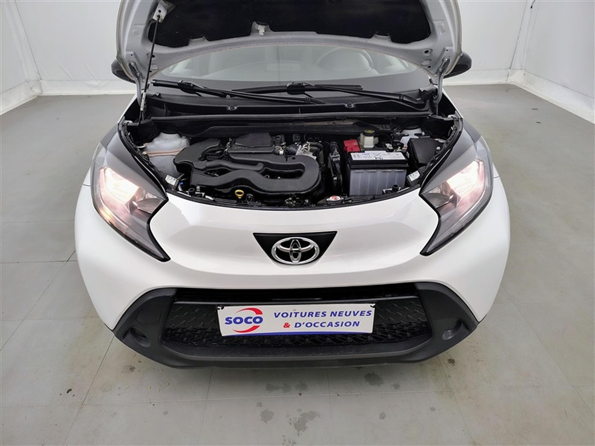 Toyota Aygo 1.0i VVT-i Play CARPLAY / CAMERA (2024) - Photo 19