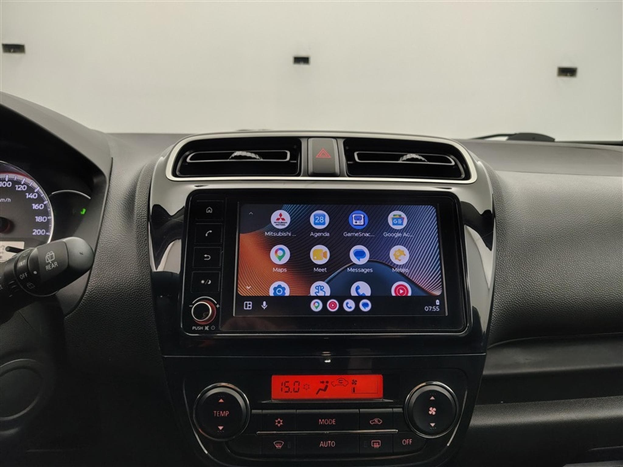 Mitsubishi Space Star 1.2 MiVEC RedLine Edition CARPLAY / CLIM AUTO / JA 15" (2024) - Foto 18
