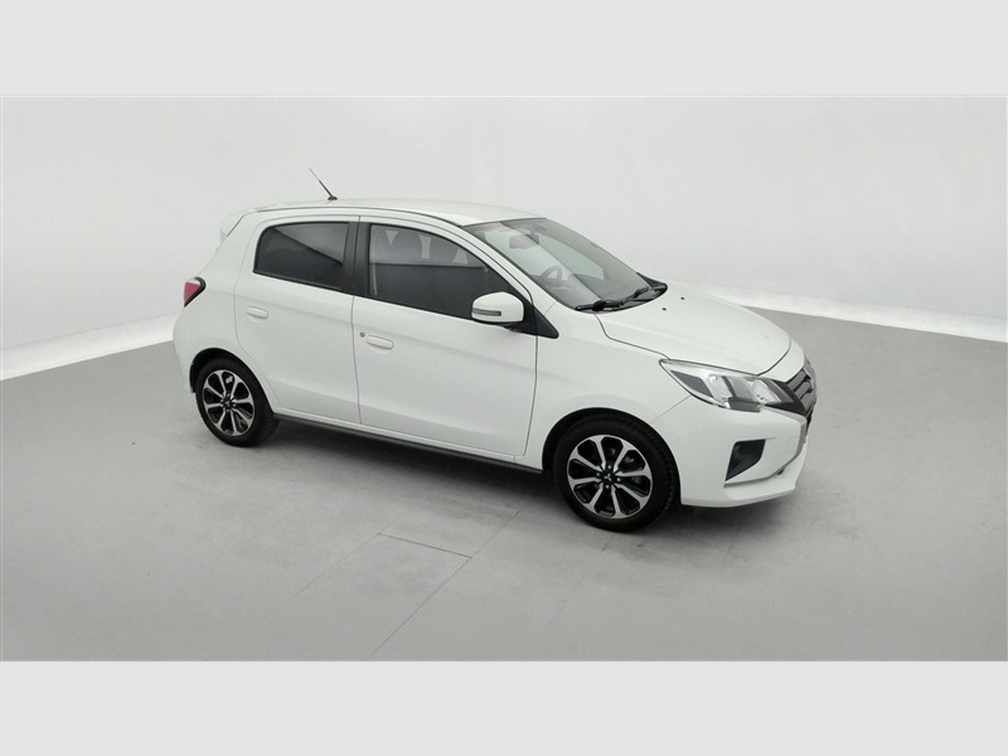 Mitsubishi Space Star 1.2 MiVEC RedLine Edition CARPLAY / CLIM AUTO / JA 15" (2024) - Foto 21