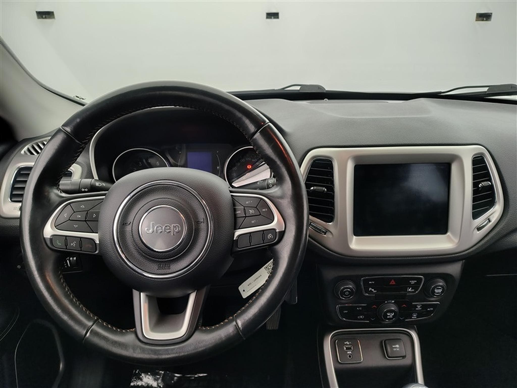 Jeep Compass 1.3 Turbo 4x2 Longitude (2020) - Foto 9