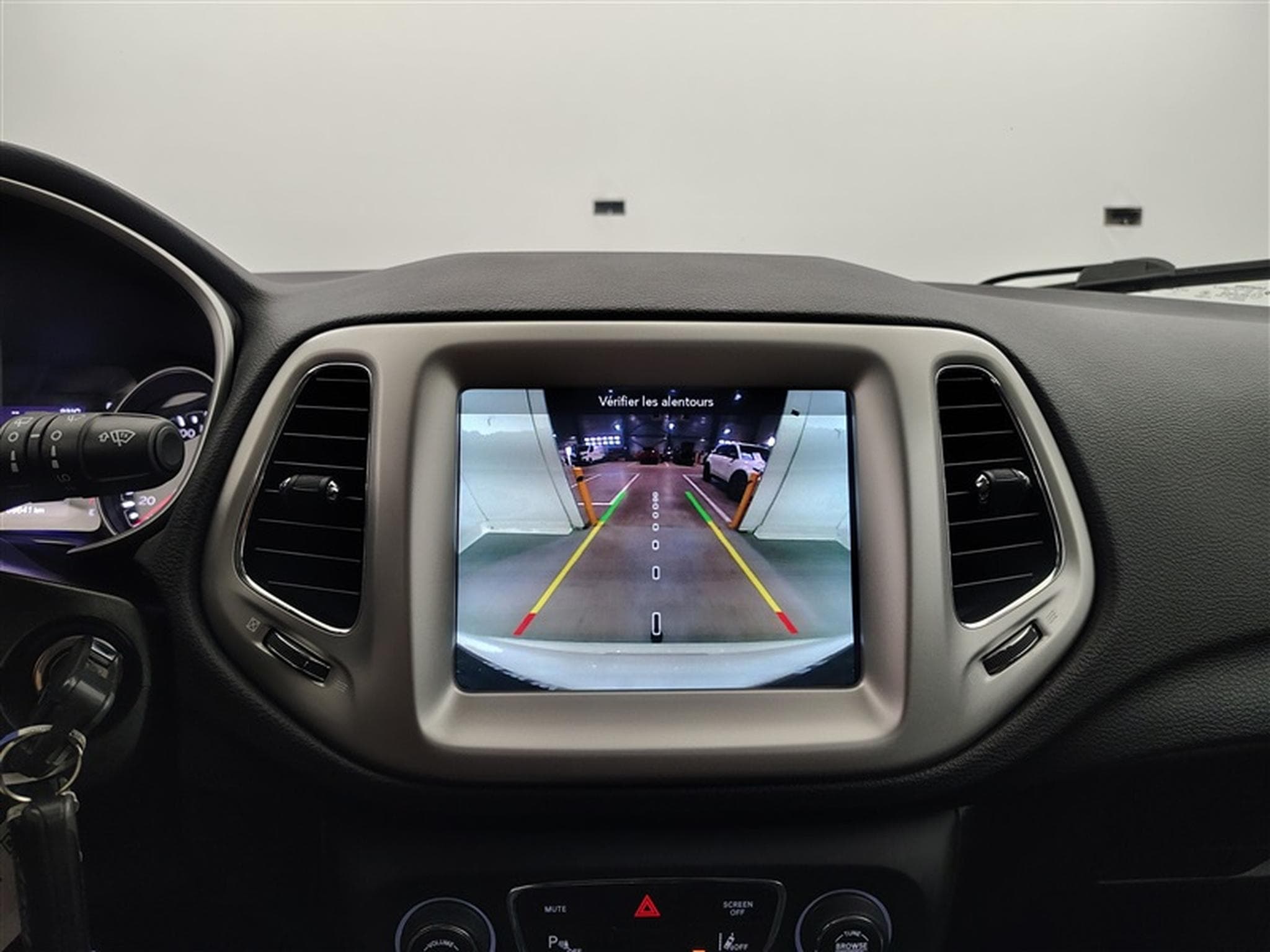 Jeep Compass 1.3 Turbo 4x2 Longitude (2020) - Foto 17