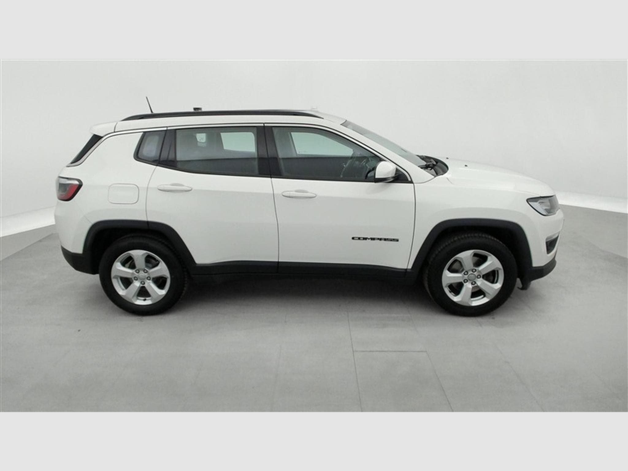 Jeep Compass 1.3 Turbo 4x2 Longitude (2020) - Foto 24