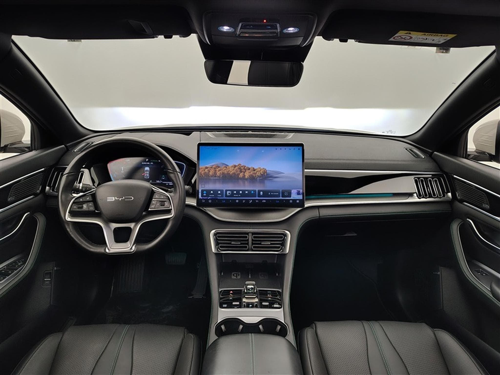 BYD Seal U 1.5 DM-I 218Cv PHEV Boost CUIR / NAVI / TO PANO (2025) - Photo 8