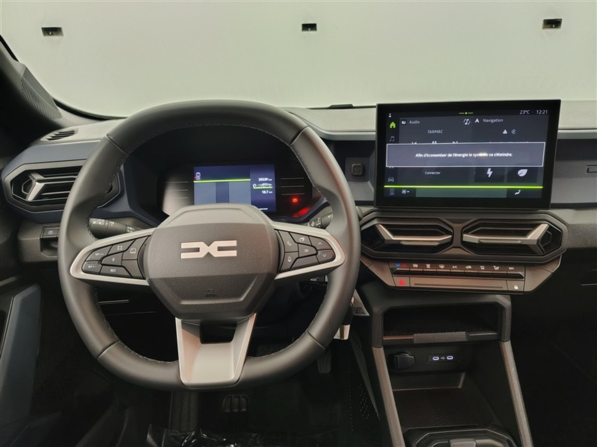 Dacia Duster 1.6 Hybrid EDC CARPLAY / CLIM / FULL LED (2025) - Photo 9