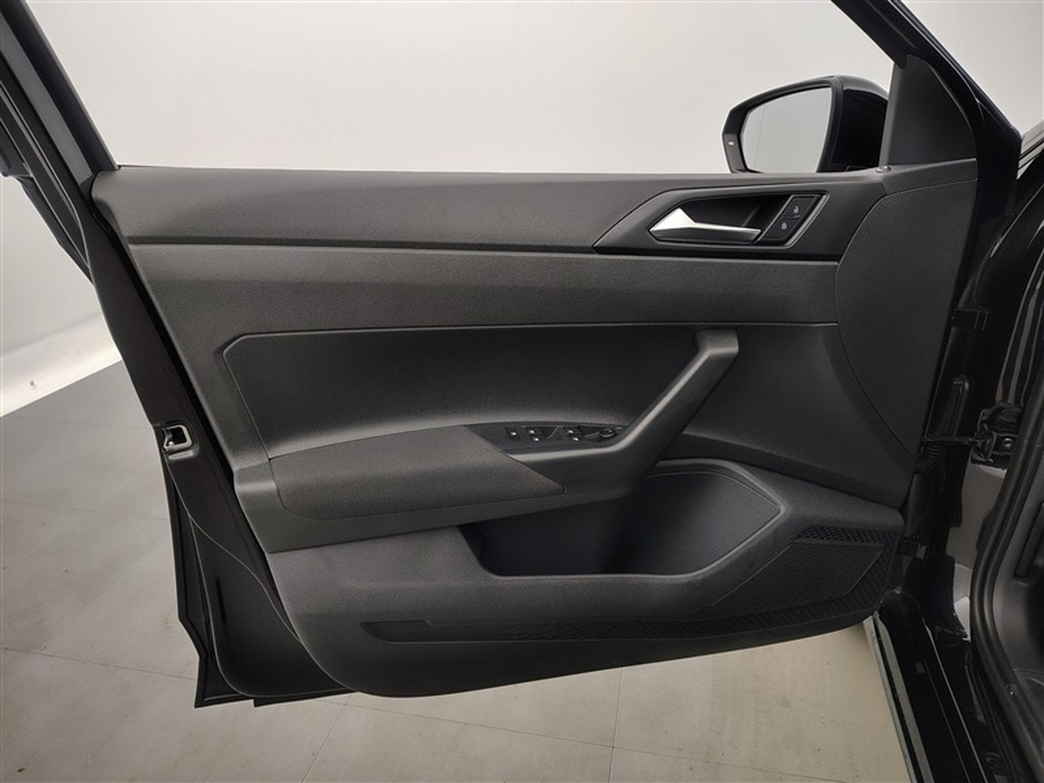 VW Polo 1.0 MPI Carplay / Led / PDC av+ar (2024) - Photo 17