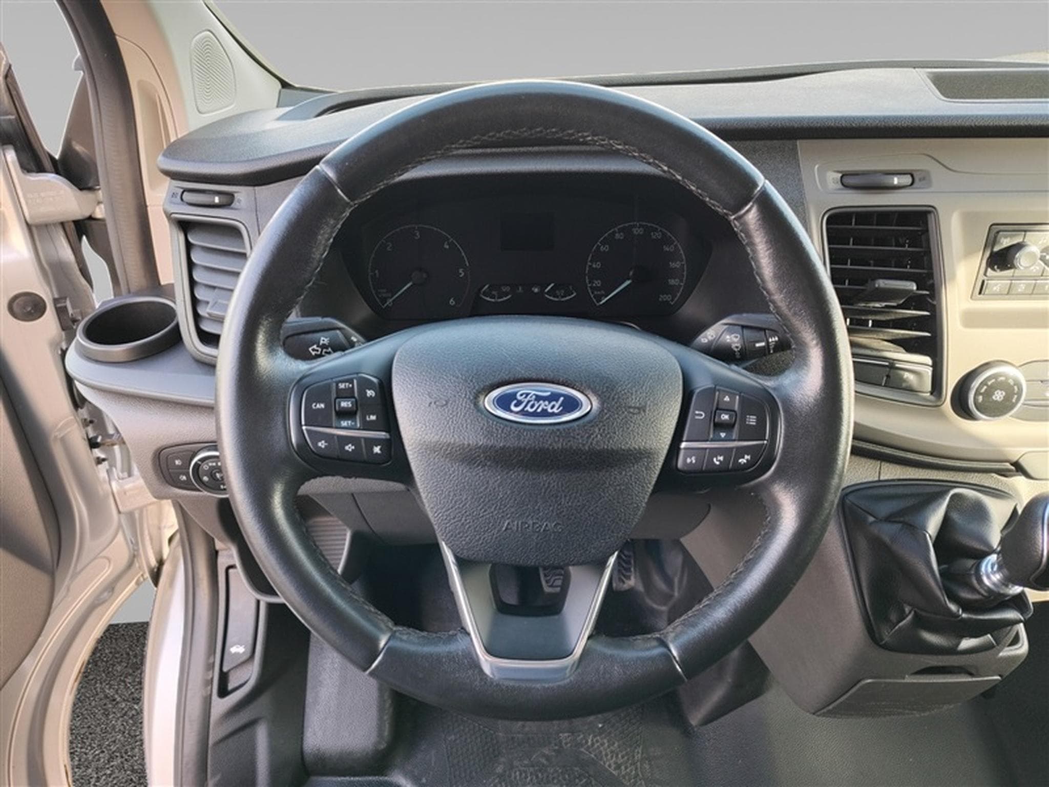 Ford Transit 2.0 TDCi L2H1 Trend 3PL+ELEVATEUR (2018) - Photo 9