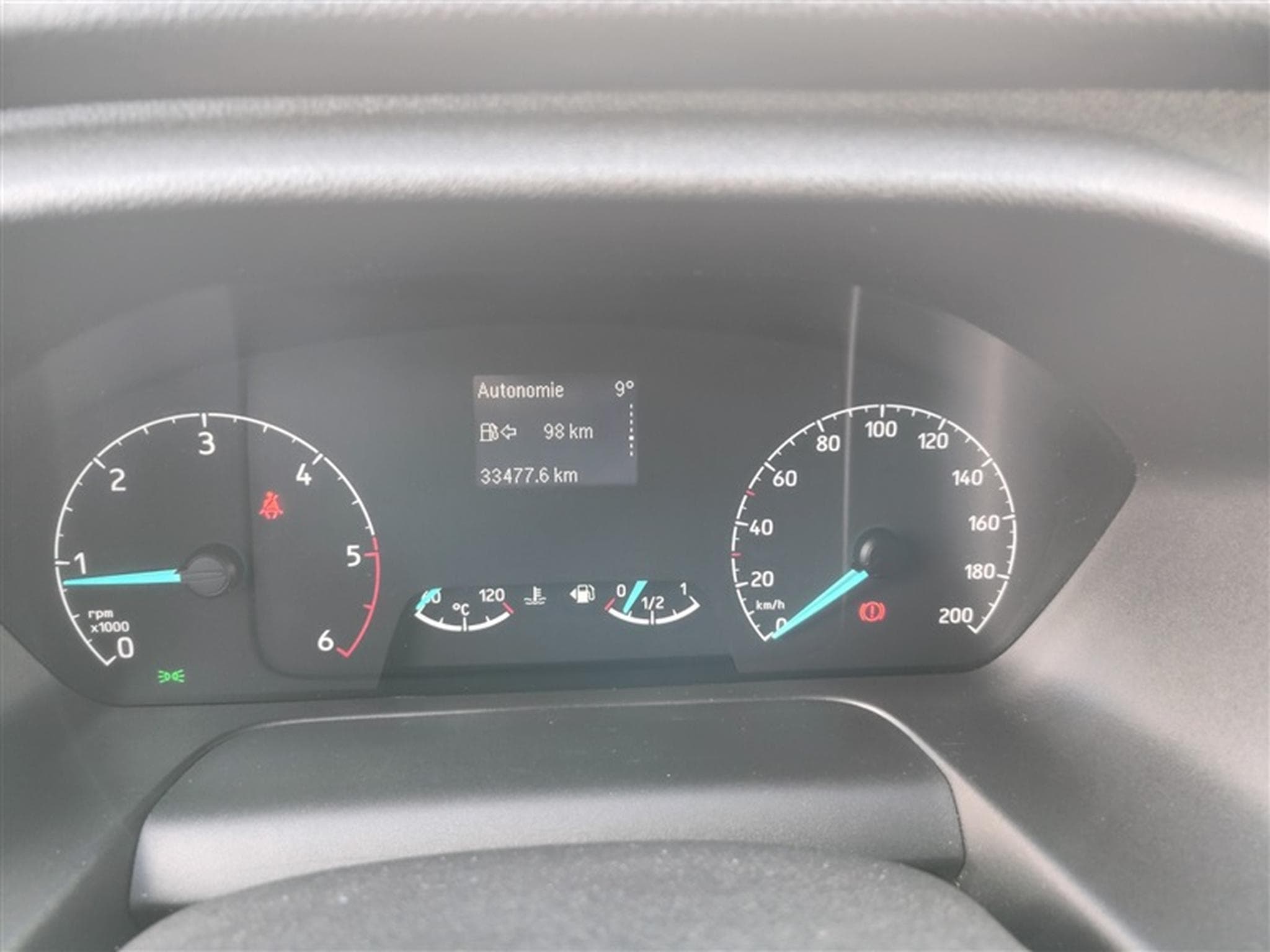 Ford Transit 2.0 TDCi L2H1 Trend 3PL+ELEVATEUR (2018) - Photo 10