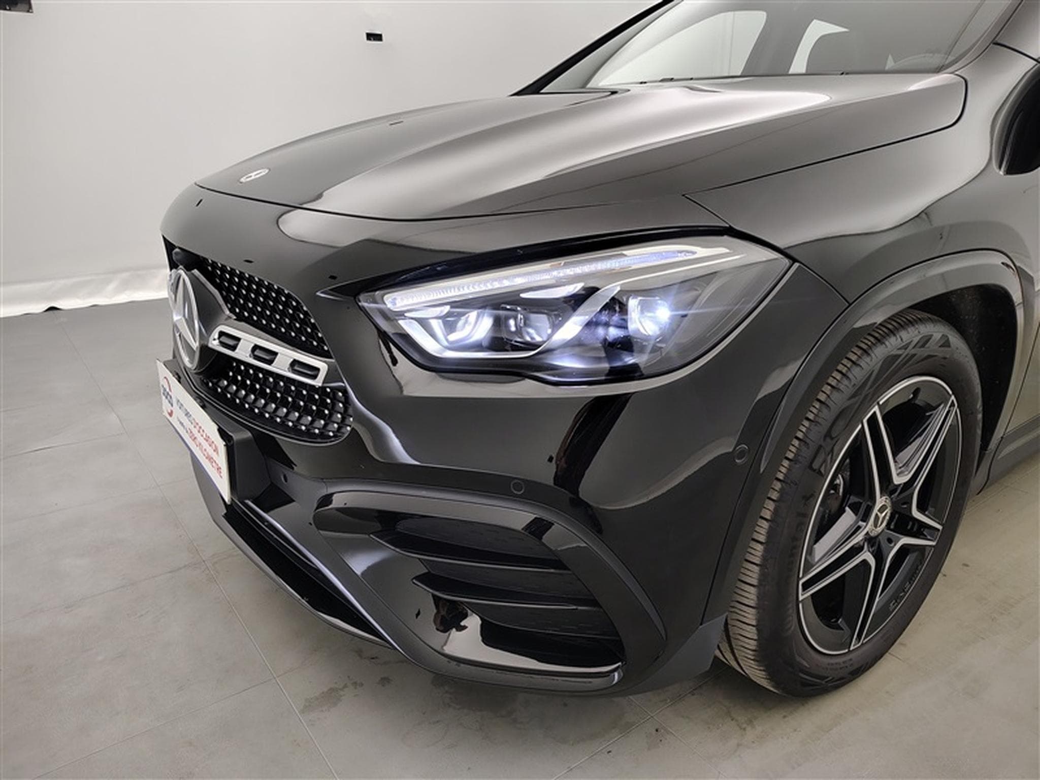 Mercedes GLA 180 AMG Line CUIR/NAVI/FULL LED/JA18 (2025) - Photo 15