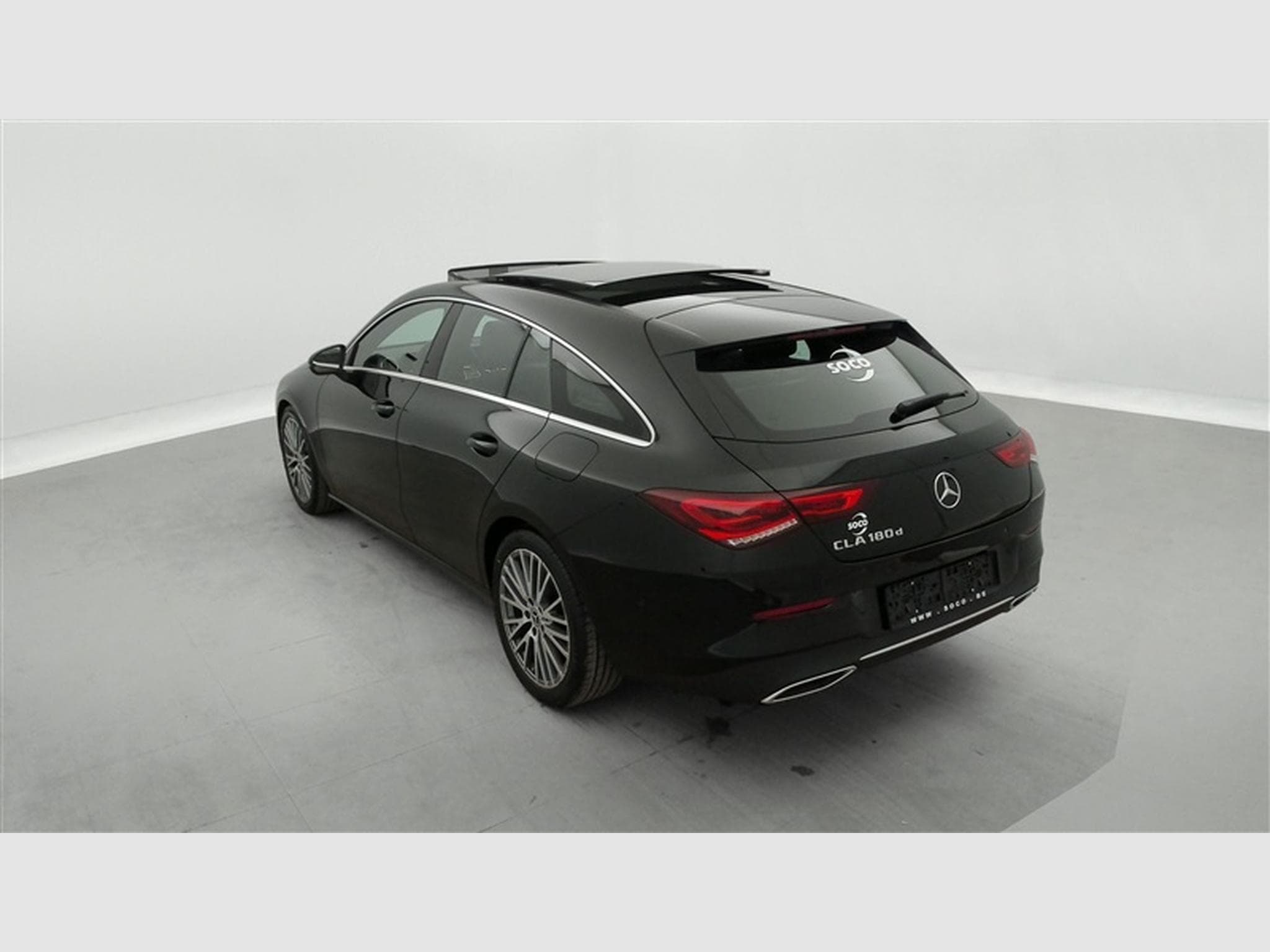 Mercedes CLA 180 d Autom. Luxury Line NAVI / FULL LED / S-CUIR / PANO (2023) - Photo 2