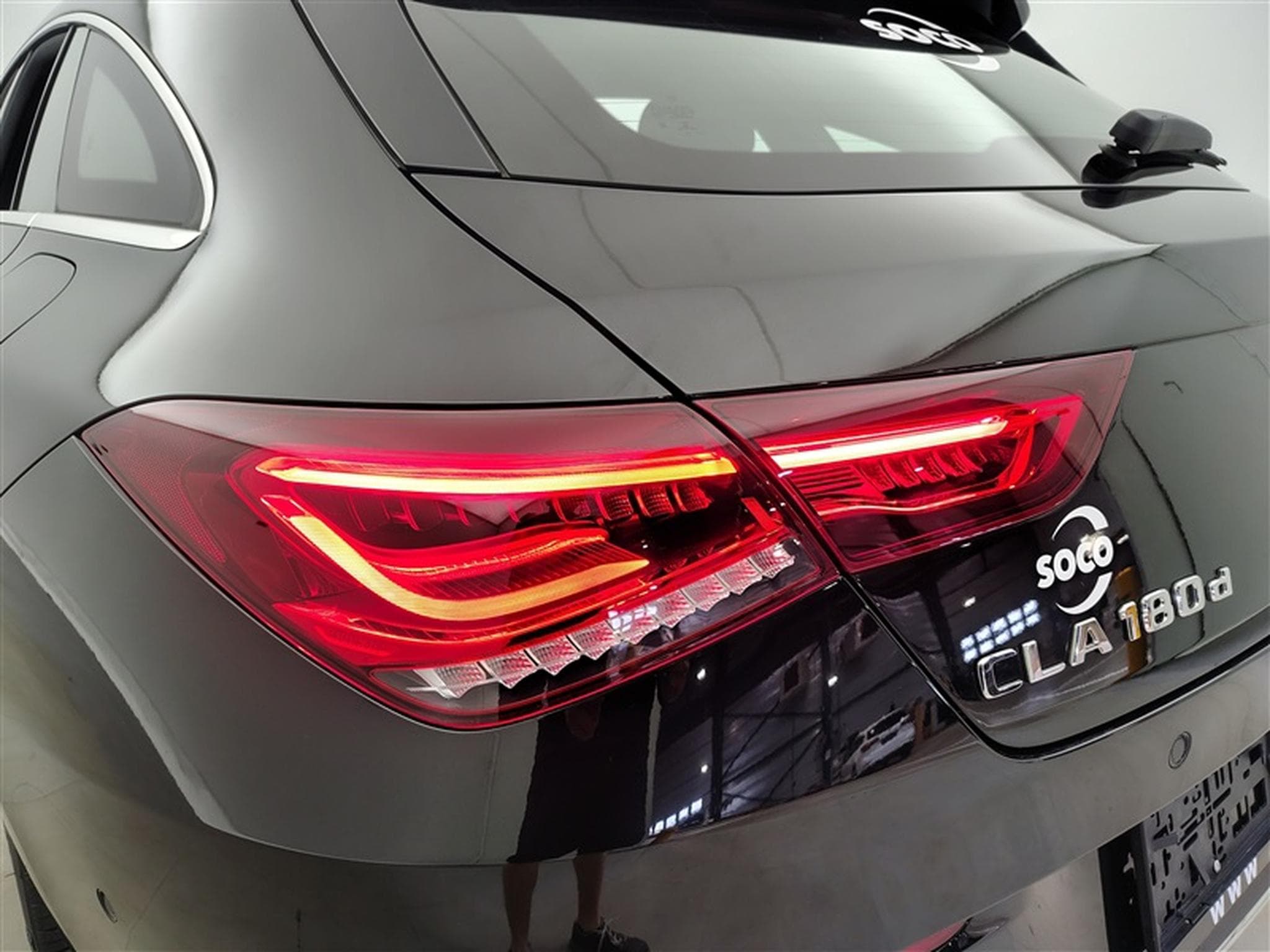 Mercedes CLA 180 d Autom. Luxury Line NAVI / FULL LED / S-CUIR / PANO (2023) - Photo 16